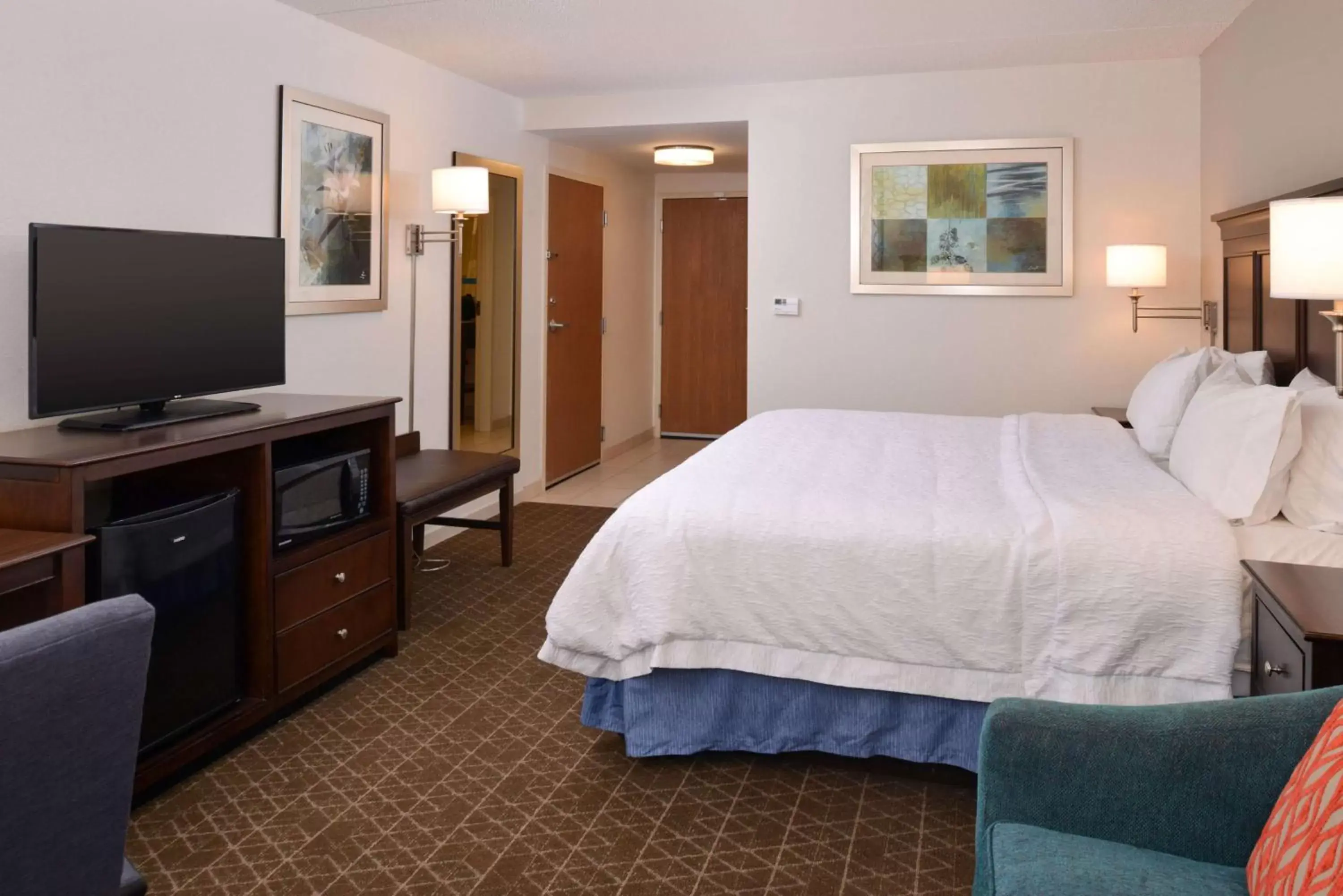 Bed in Hampton Inn & Suites Pueblo-Southgate Bed in Hampton Inn & Suites Pueblo-Southgate