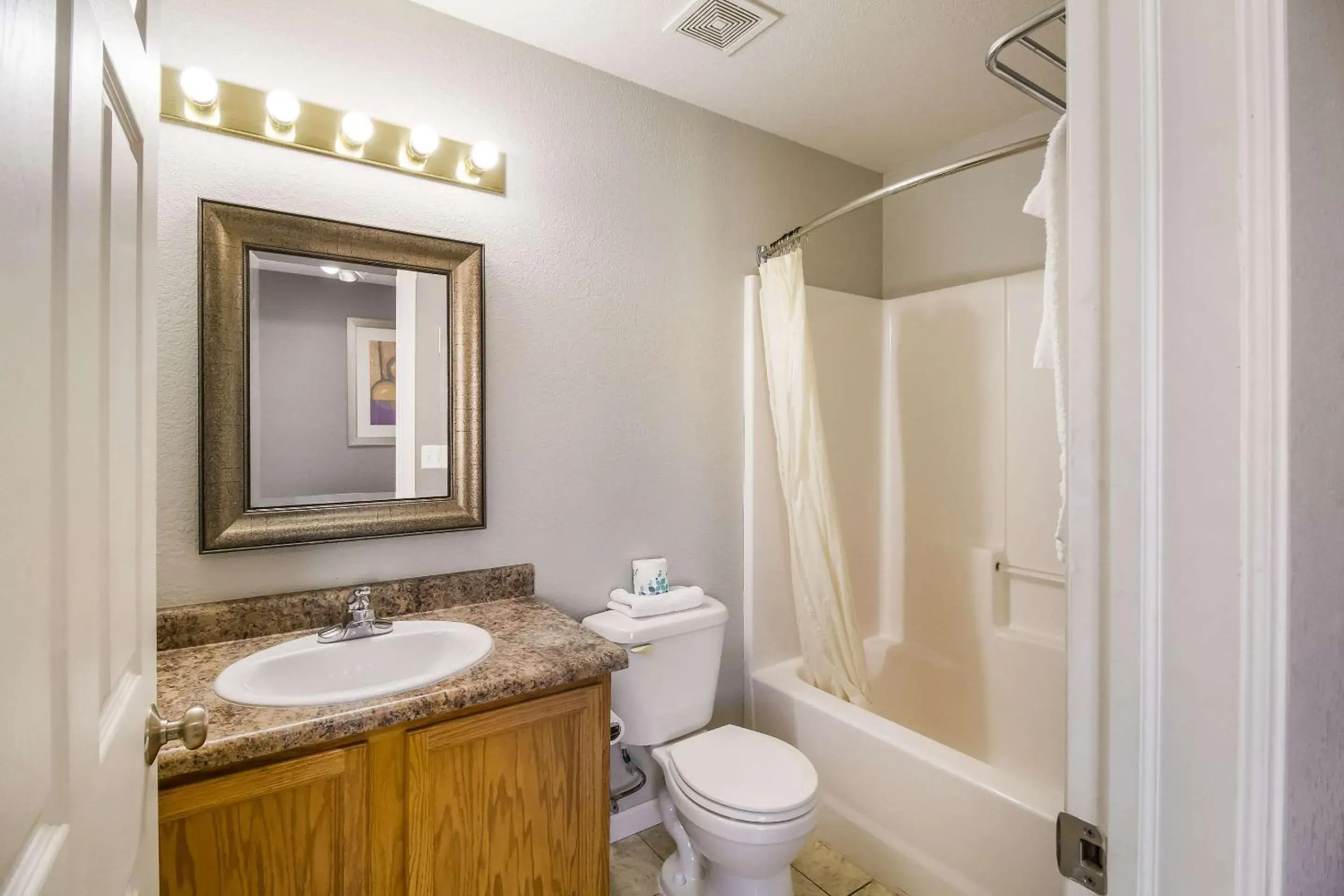 Photo of the whole room, Bathroom in Rodeway Inn