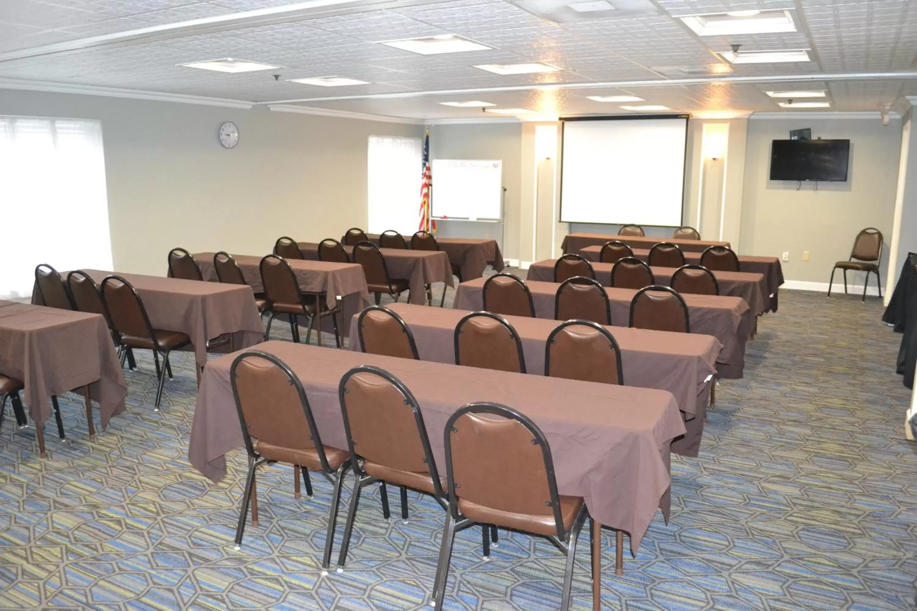 Meeting/conference room in Holiday Inn Express Harrisburg SW - Mechanicsburg, an IHG Hotel