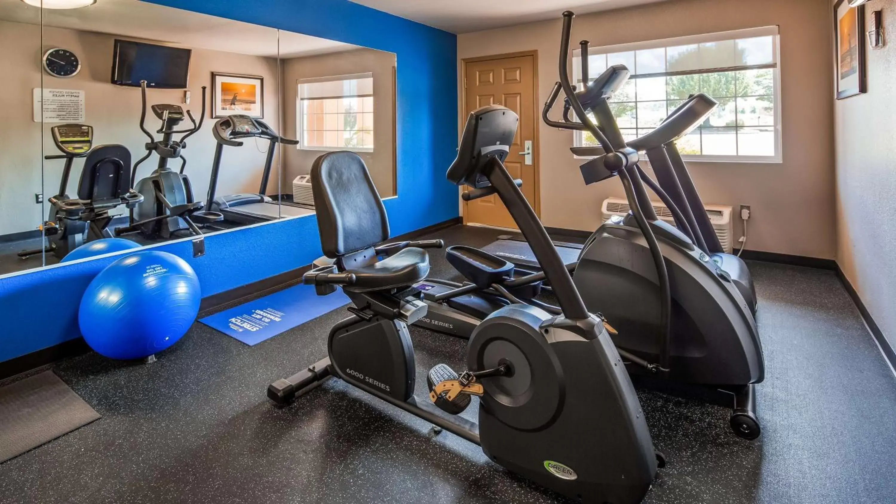 Fitness centre/facilities, Fitness Center/Facilities in Best Western Van Buren Inn