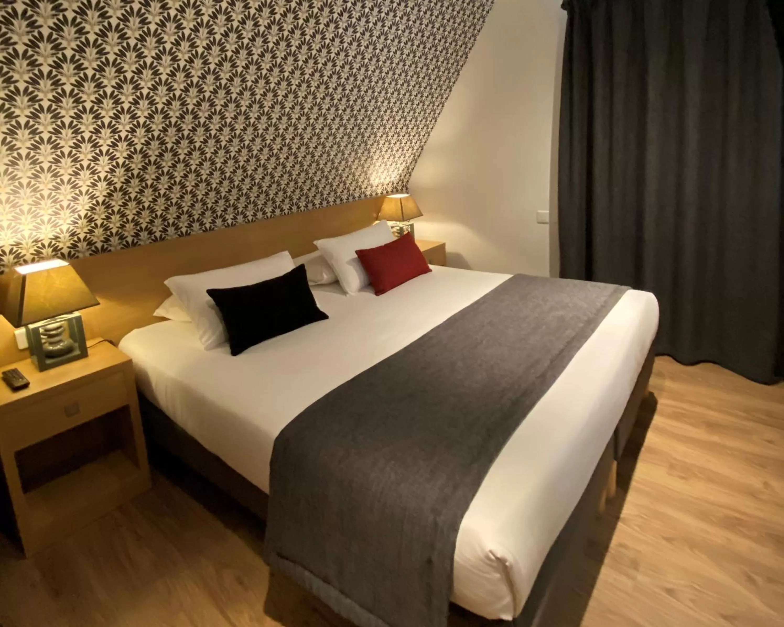 Bed in Kyriad Chalon-Sur-Saone Centre