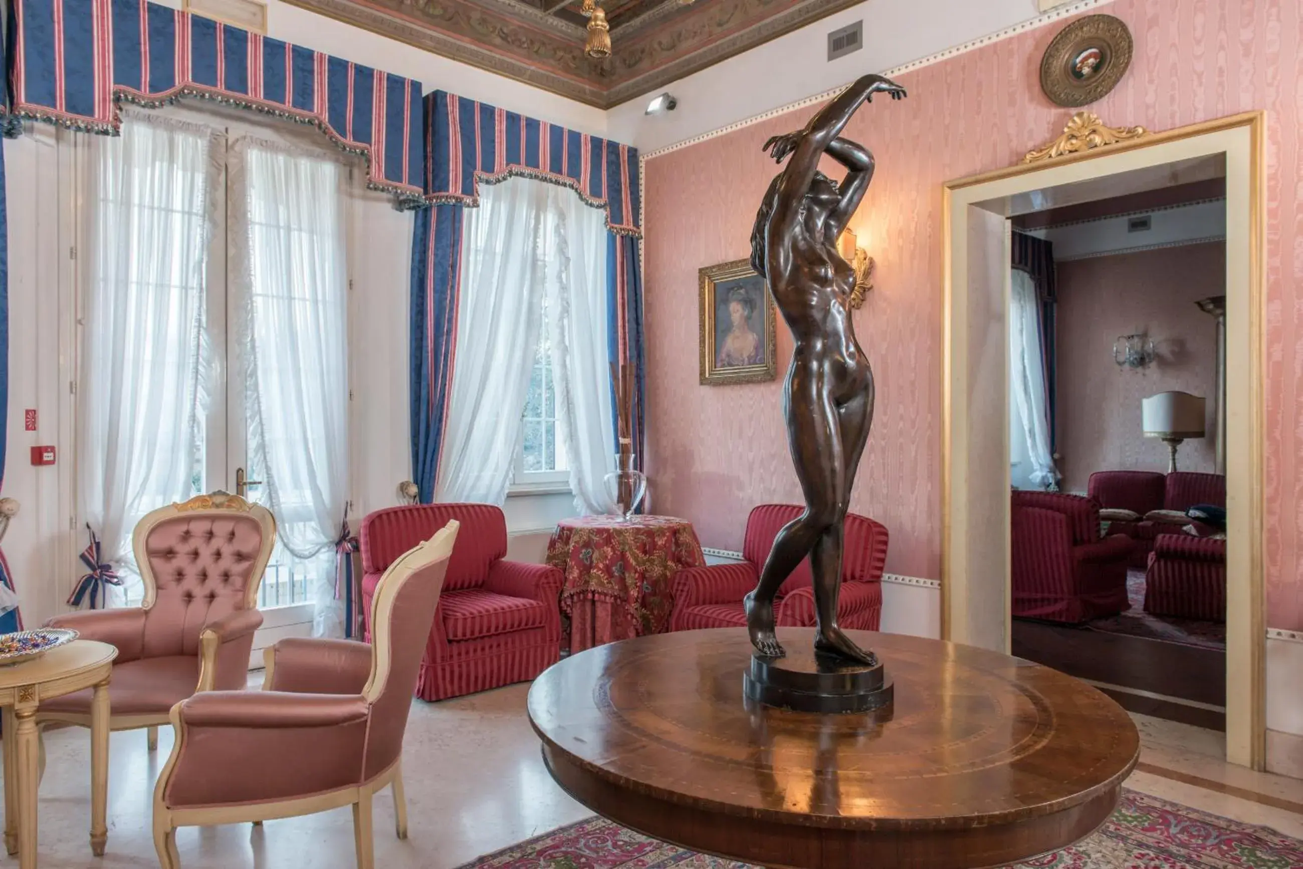 Decorative detail, Seating Area in Duchessa Isabella Hotel & SPA