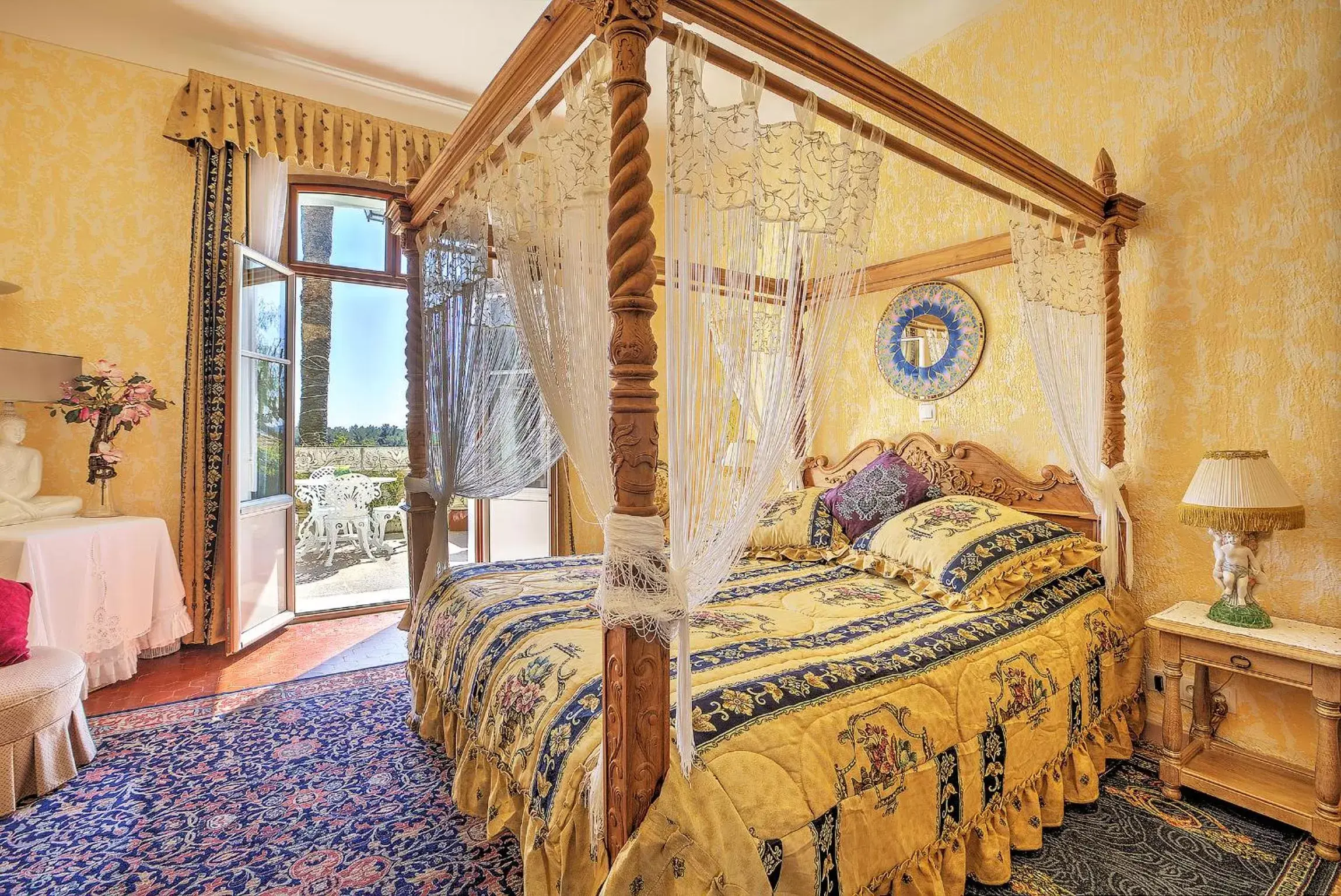 Superior Suite (3 Adults) with Balcony and Sea View in Le Château de Mei Lese