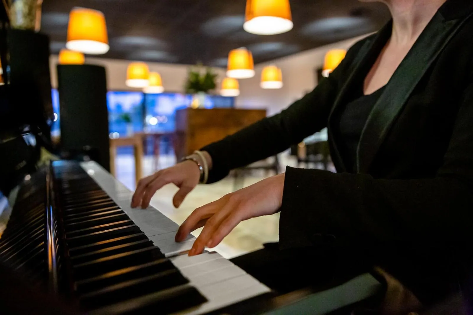 Lounge or bar in Le Domaine de Baulieu, Singuliers Hotels
