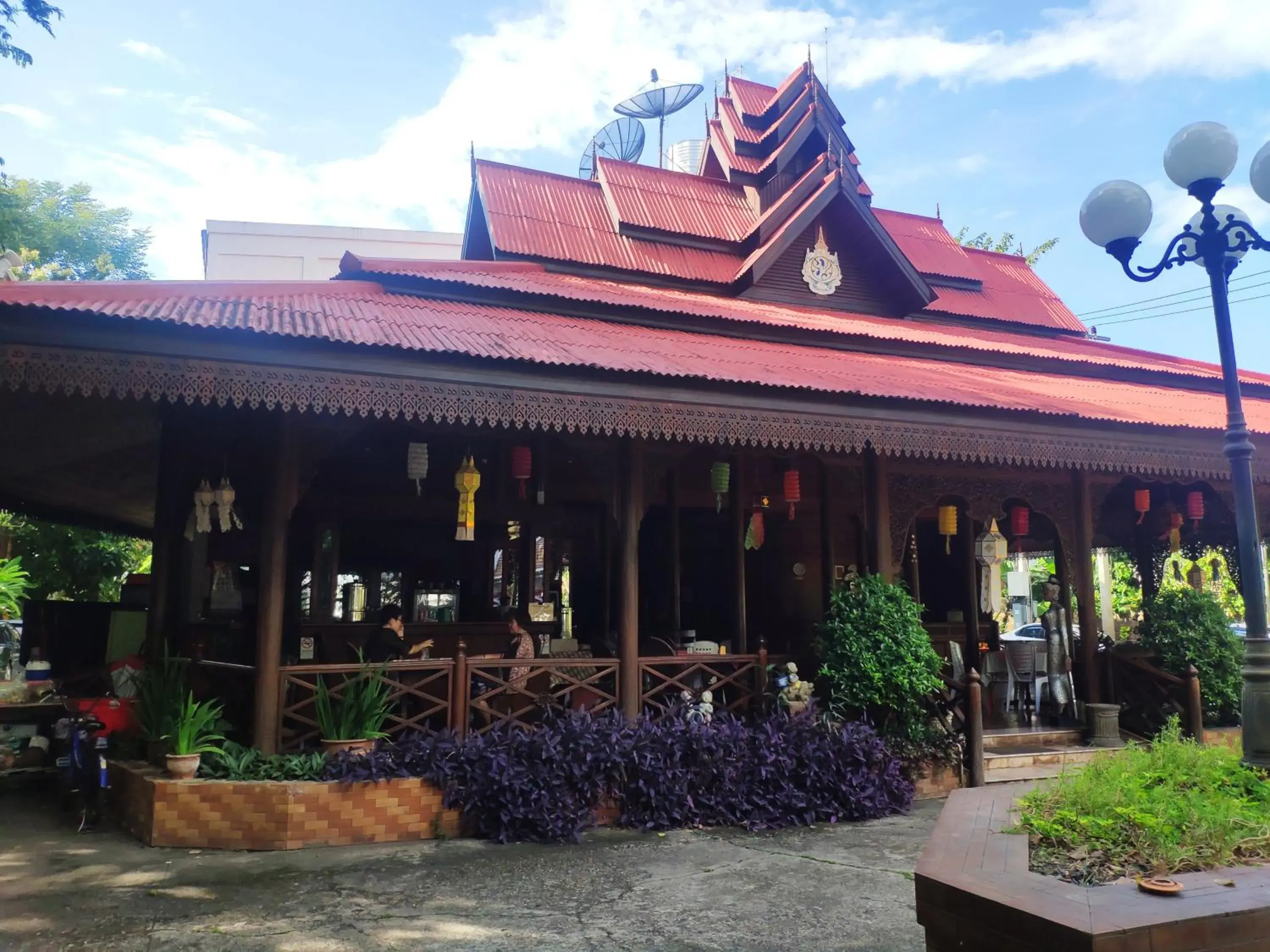 Facade/entrance, Property Building in Changpuak Hotel