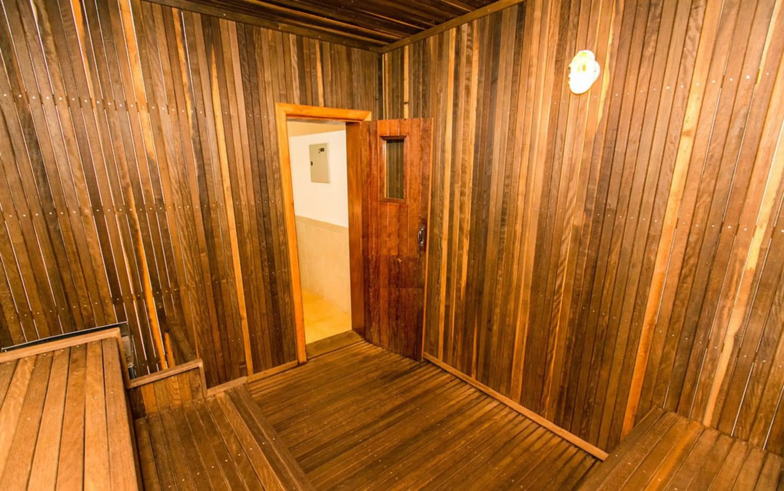 Sauna in Golden Park Internacional Foz & Convenções
