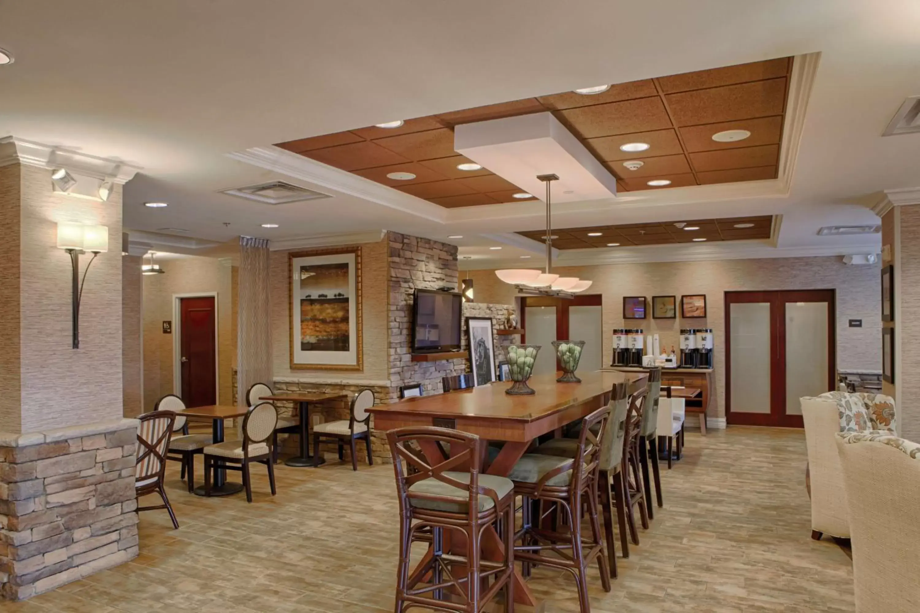 Lobby or reception, Restaurant/Places to Eat in Hampton Inn Atlanta-Canton