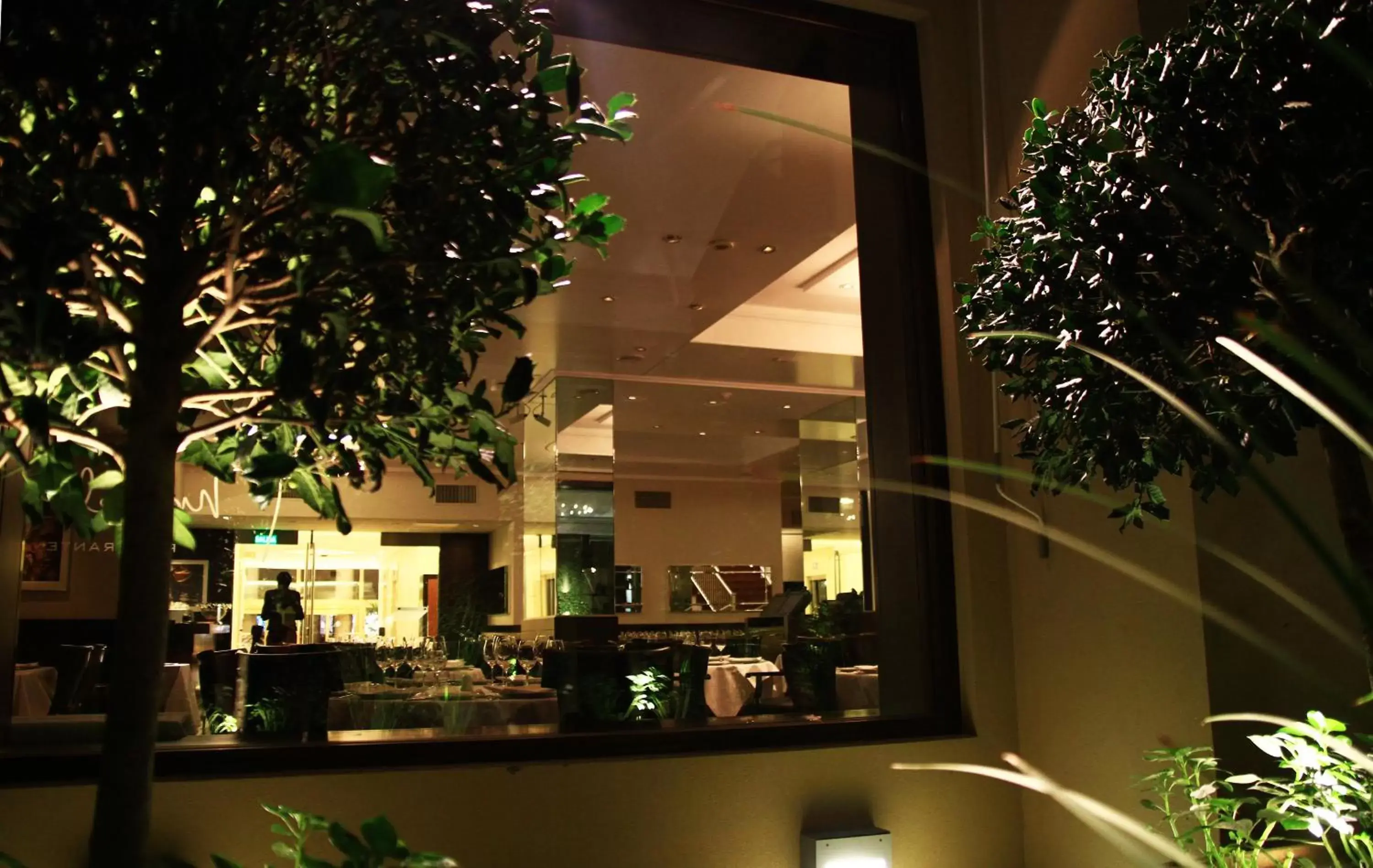 Restaurant/places to eat in Hotel Intersur Recoleta