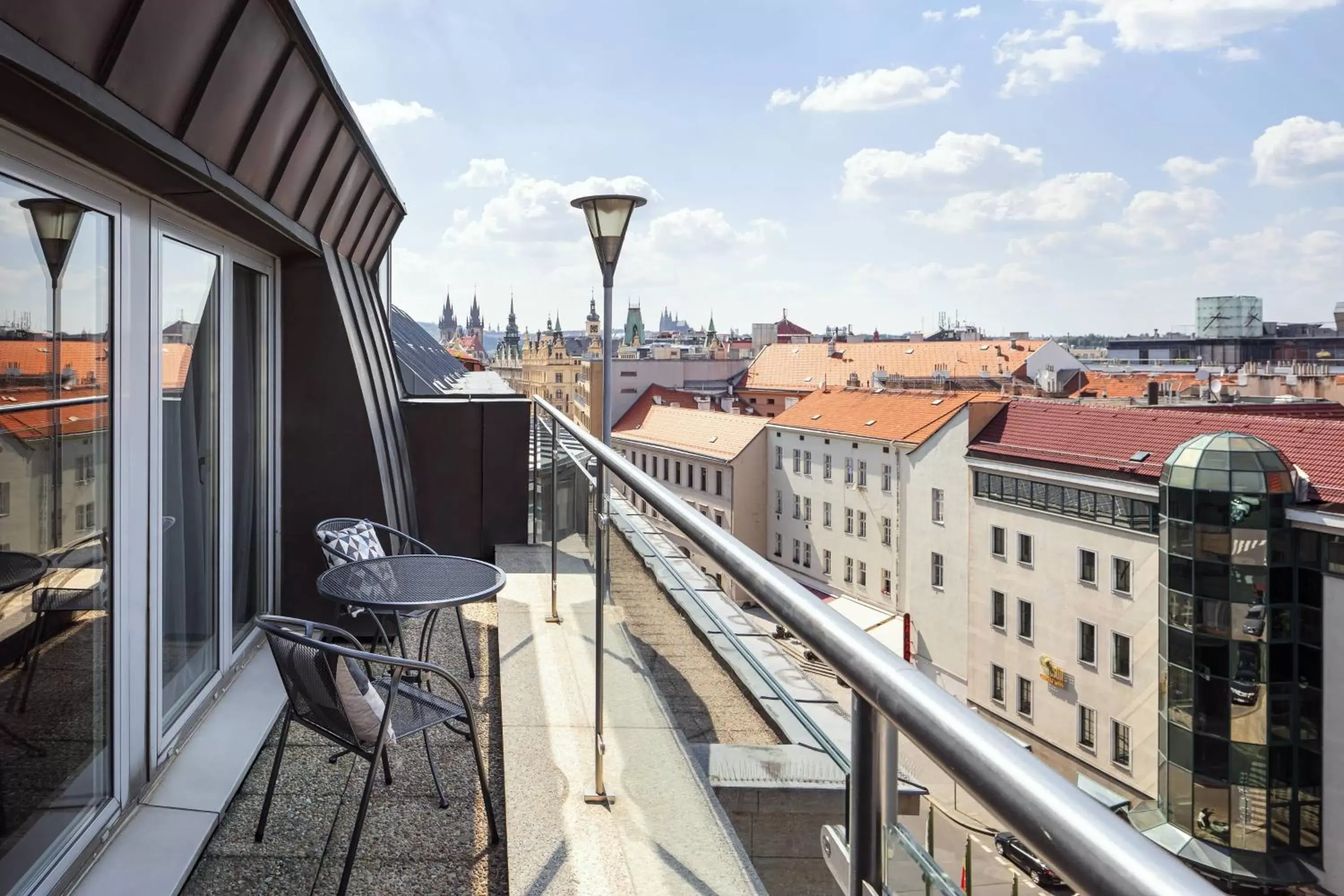 Photo of the whole room, Balcony/Terrace in Prague Marriott Hotel