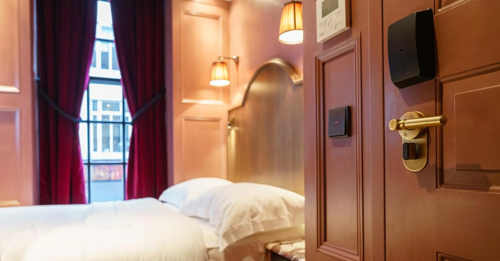 Bed in Mimi's Hotel Soho