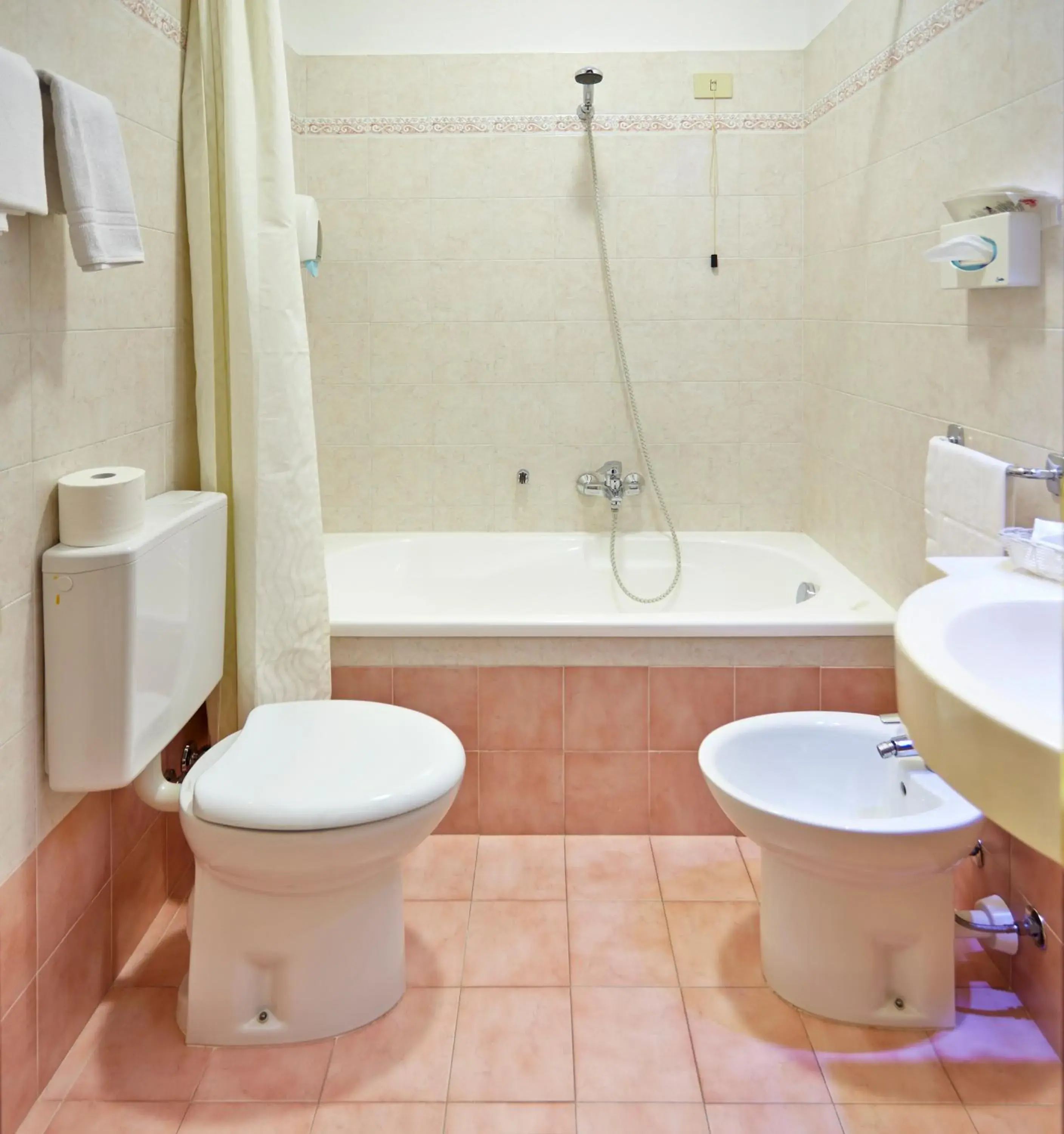 Bathroom in Hotel Napoleon Susa