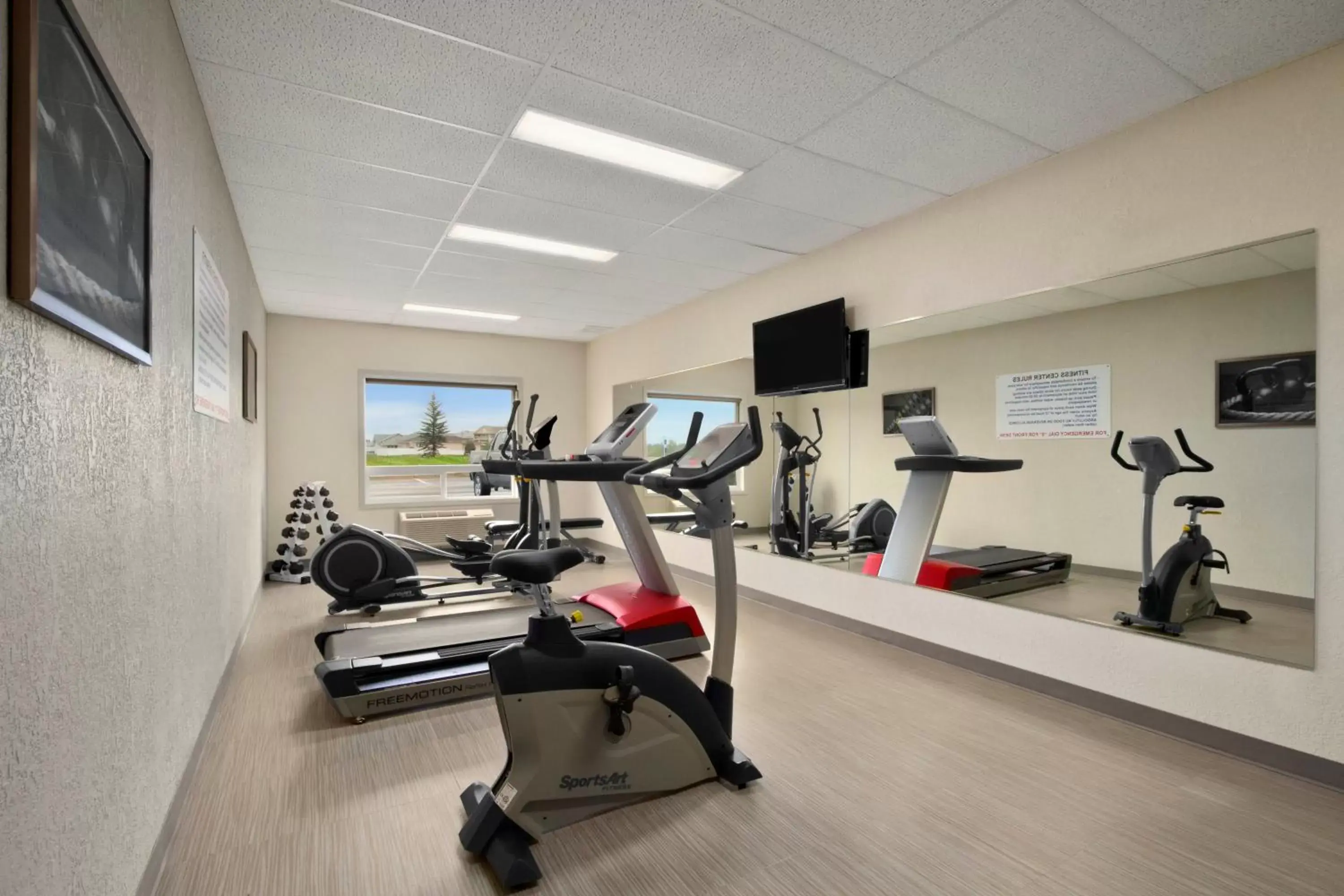 Fitness centre/facilities, Fitness Center/Facilities in Days Inn & Suites by Wyndham Yorkton