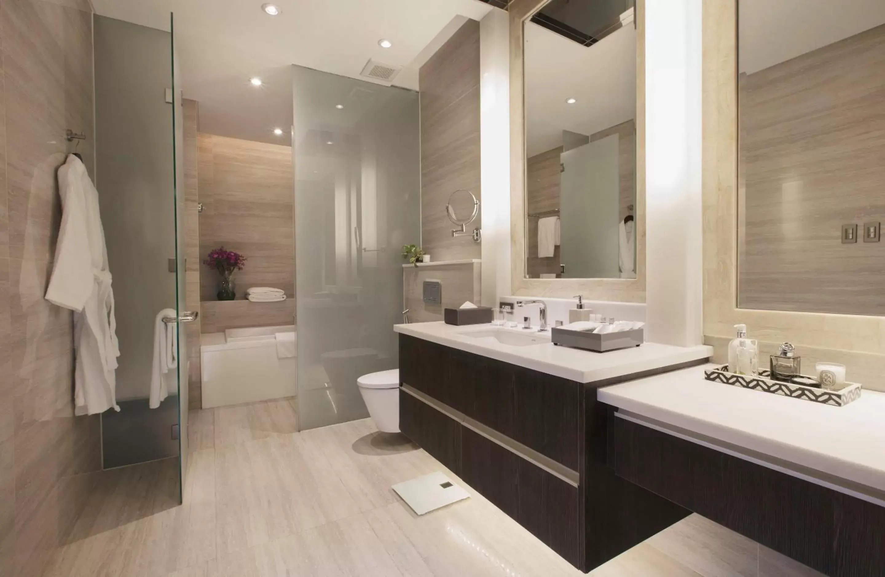 Bathroom in Makati Diamond Residences