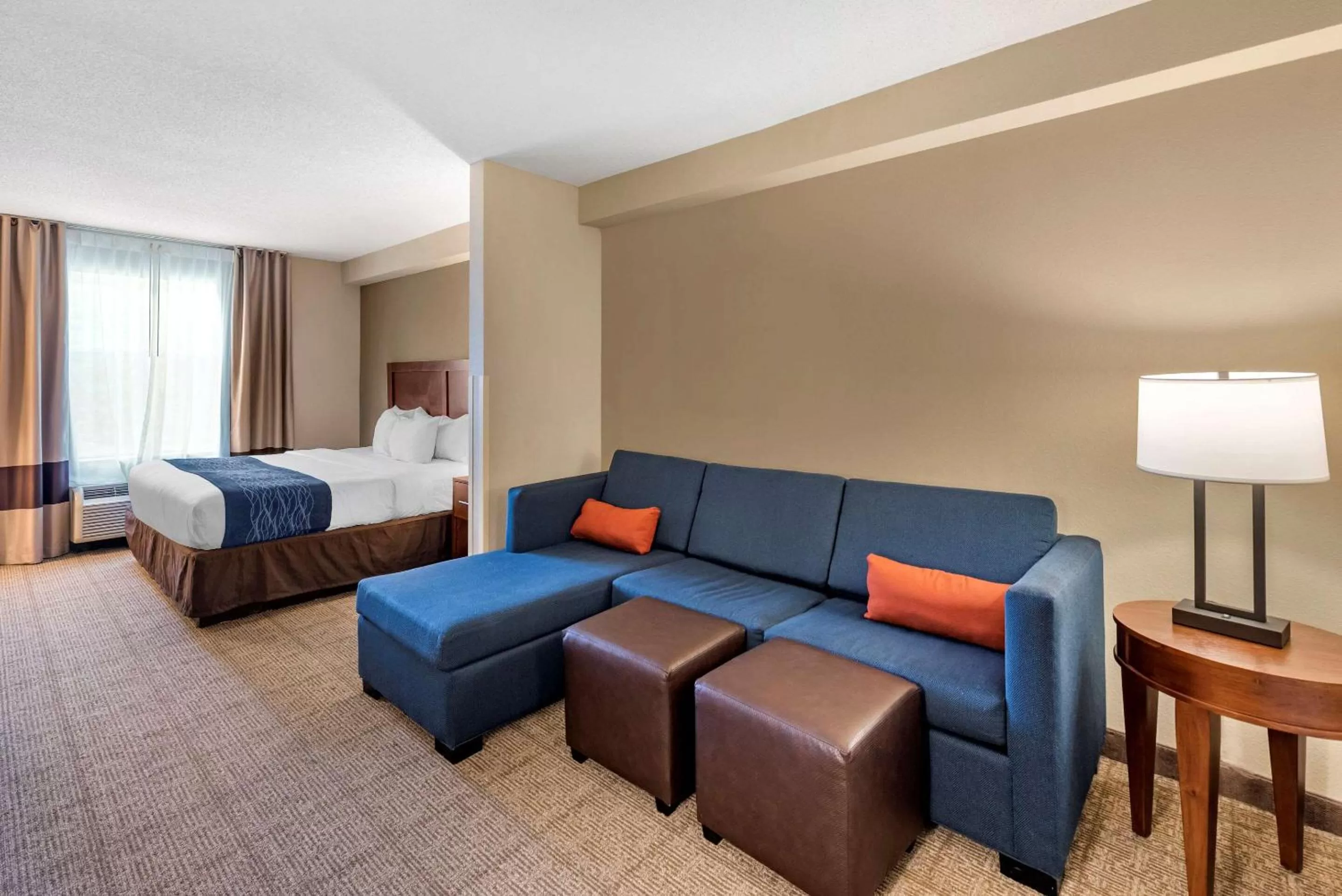 Photo of the whole room, Bed in Comfort Inn & Suites Virginia Beach - Norfolk Airport
