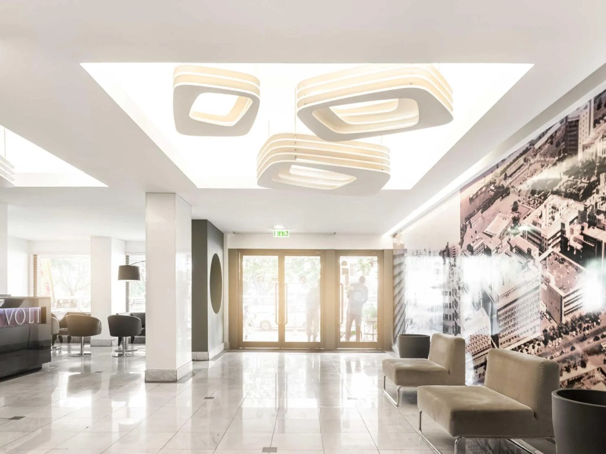 Facade/entrance in Hotel Tivoli Maputo