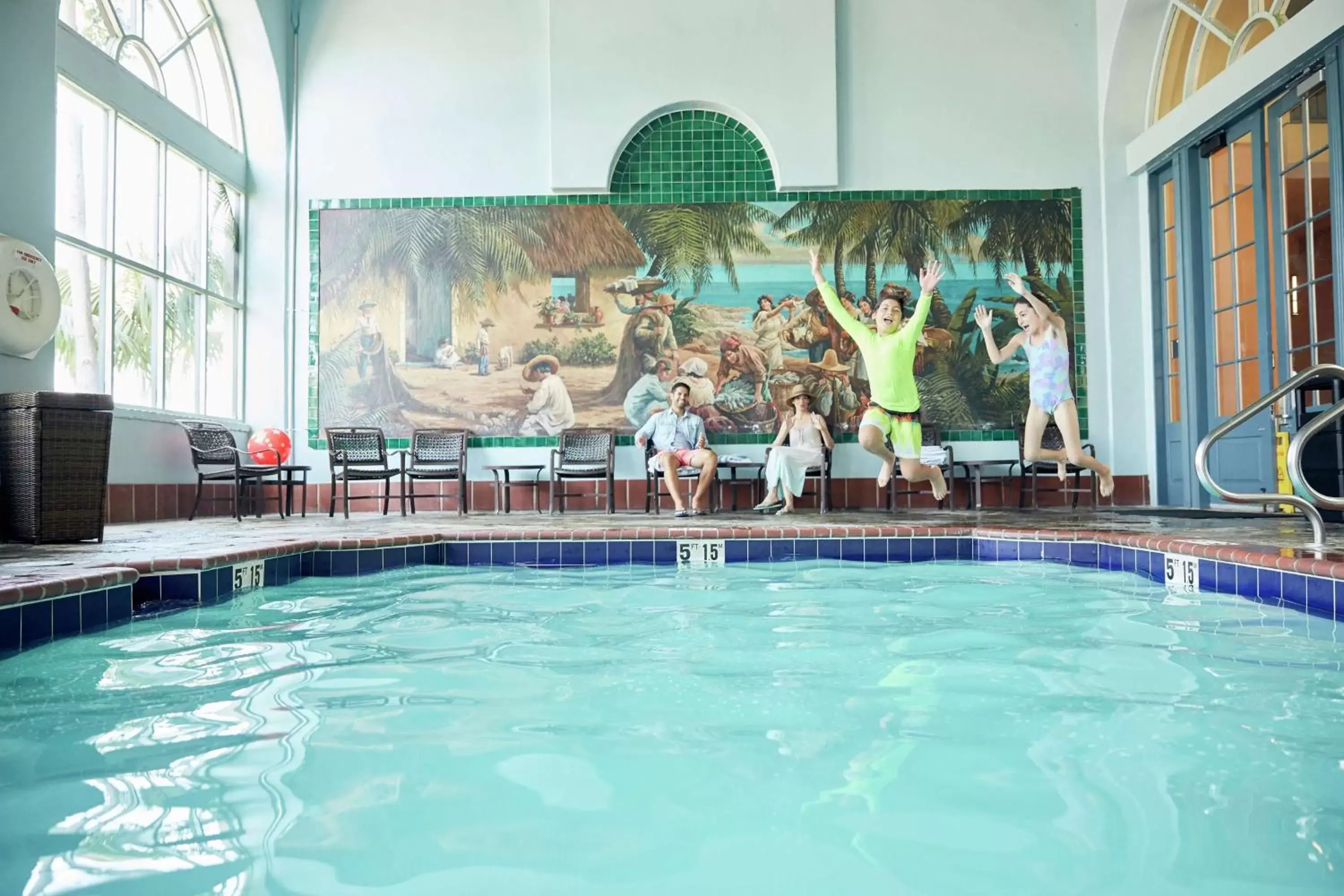 Pool view, Swimming Pool in Embassy Suites by Hilton Los Angeles International Airport South