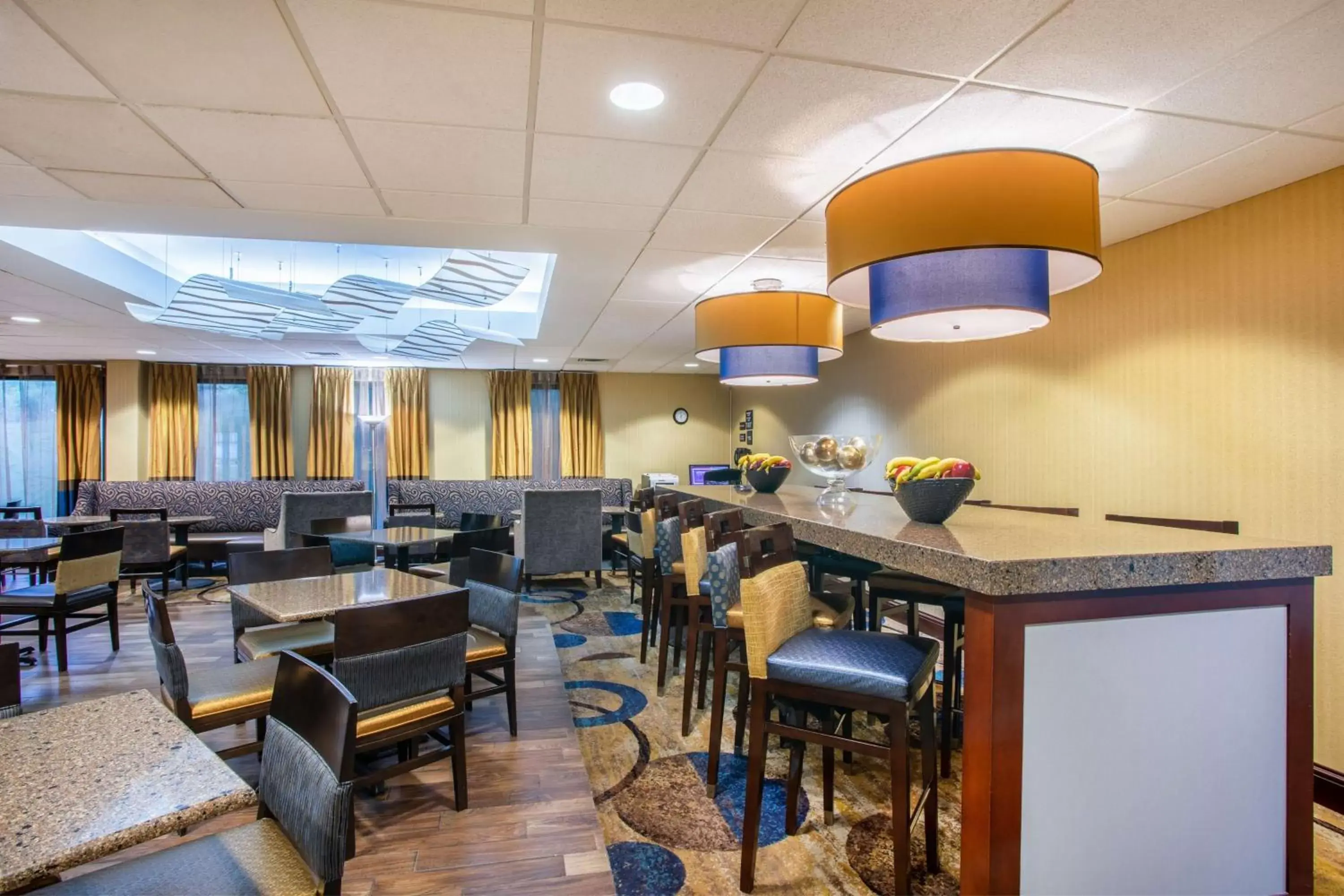 Lobby or reception, Restaurant/Places to Eat in Hampton Inn Fishkill