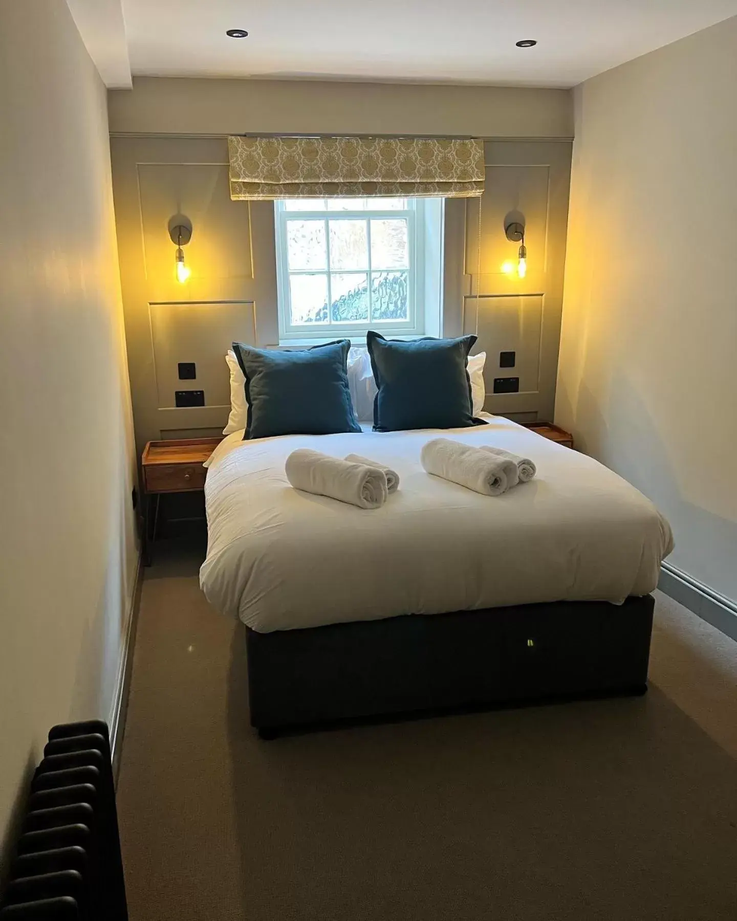 Double Room with Private Bathroom in The Punchbowl Inn