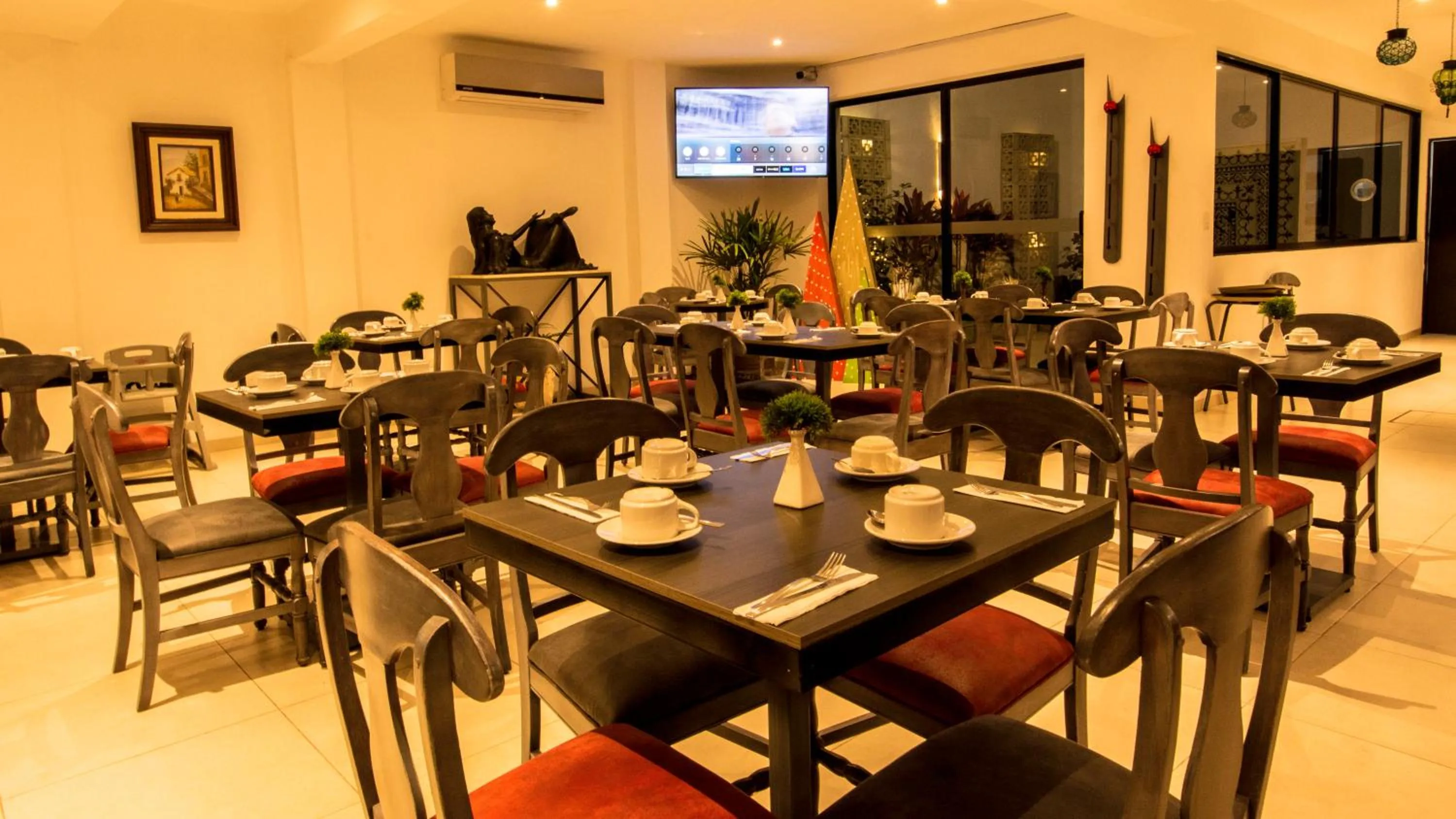 Restaurant/places to eat in Hotel María Jose