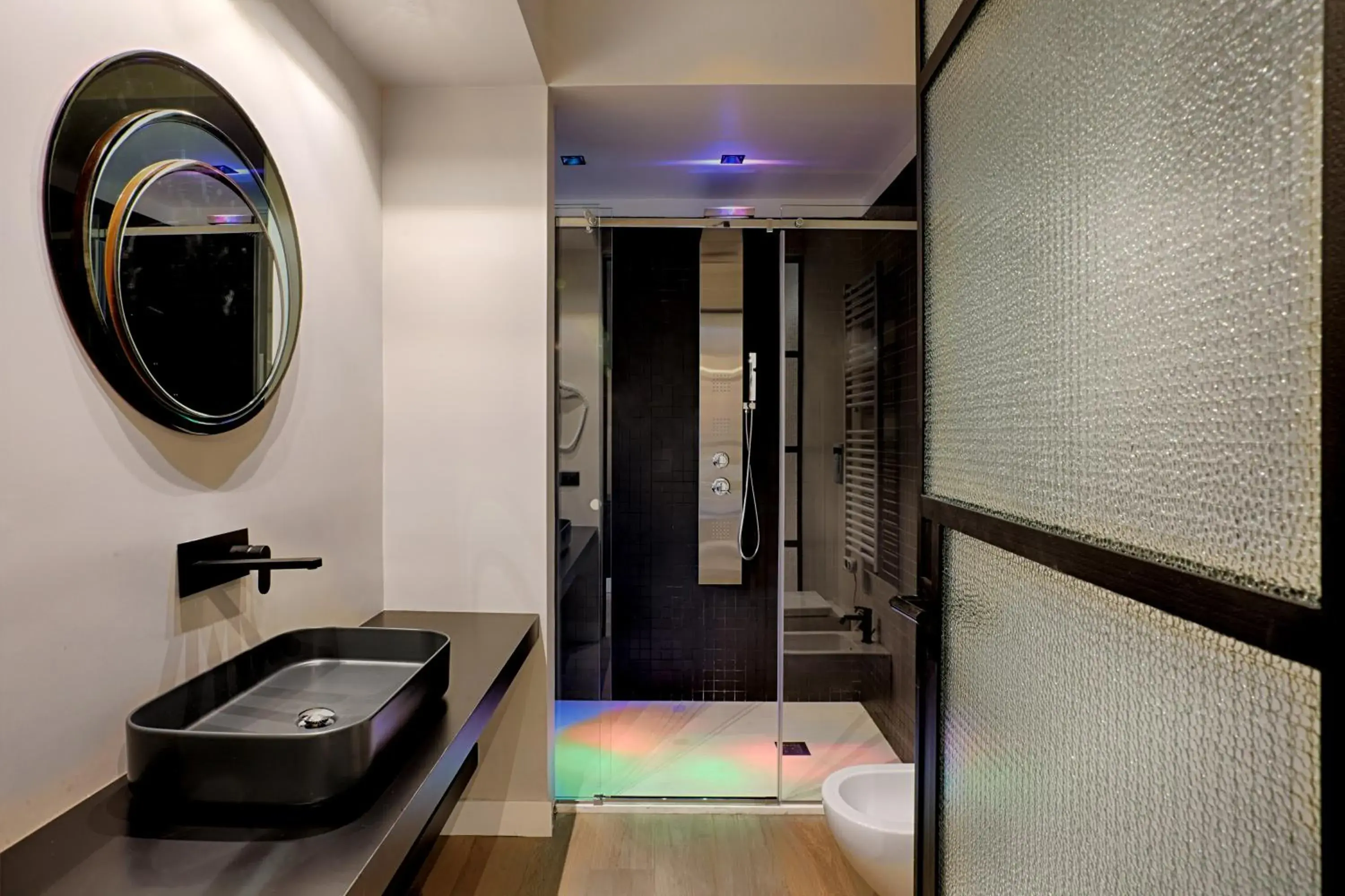 Shower, Bathroom in Casa Pacifico Napoli