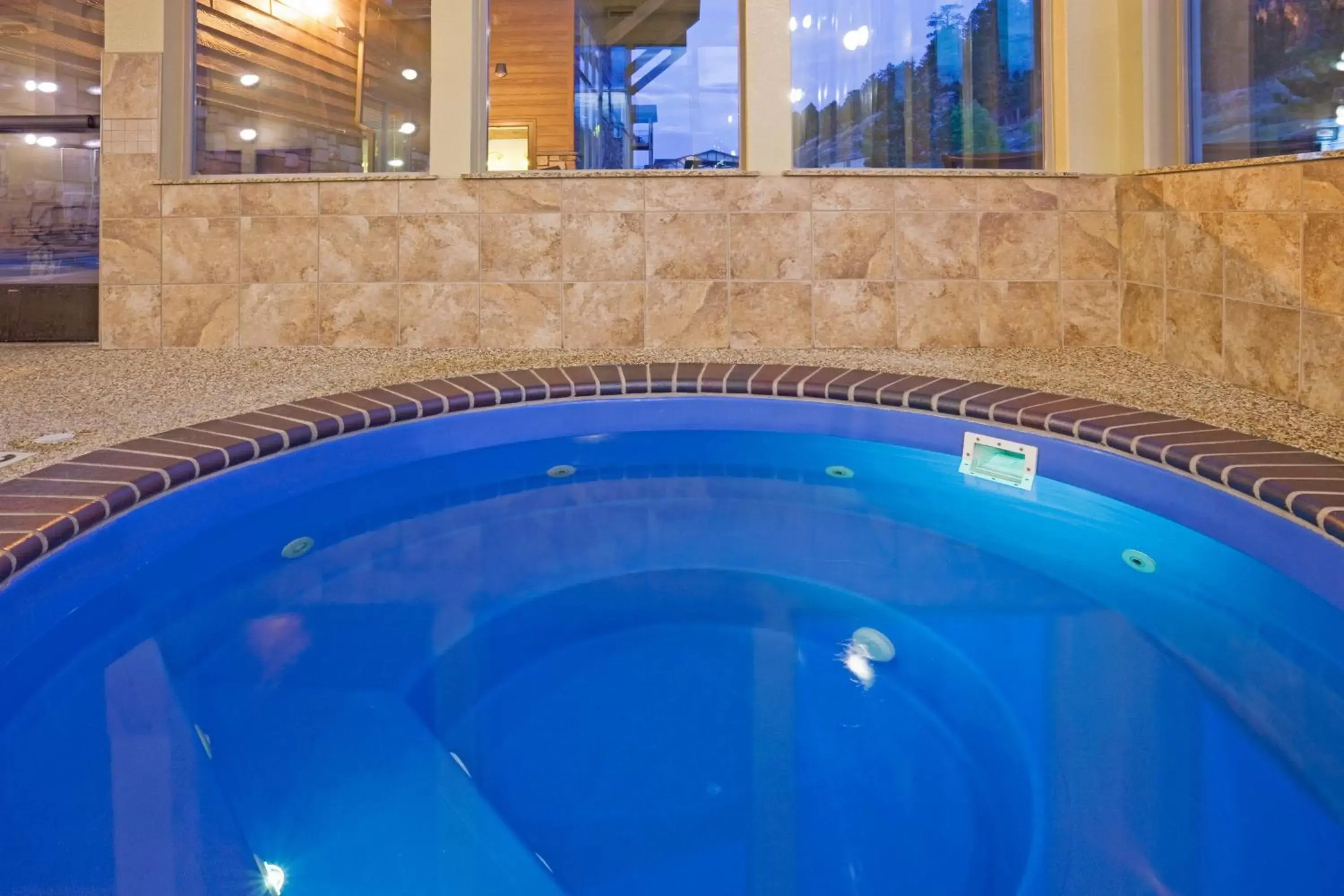 Swimming pool in Holiday Inn Express & Suites Custer-Mt Rushmore Swimming pool in Holiday Inn Express & Suites Custer-Mt Rushmore