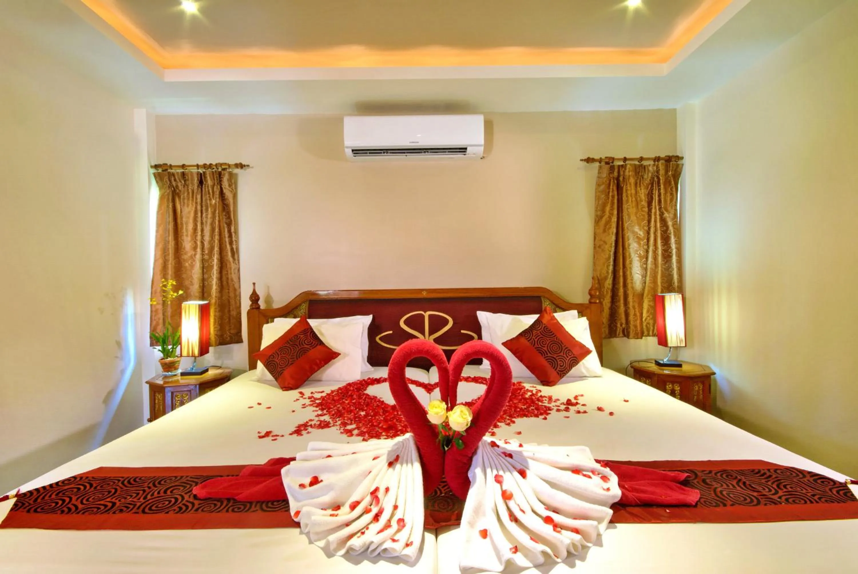 Bedroom, Bed in The Siam Residence Boutique Resort