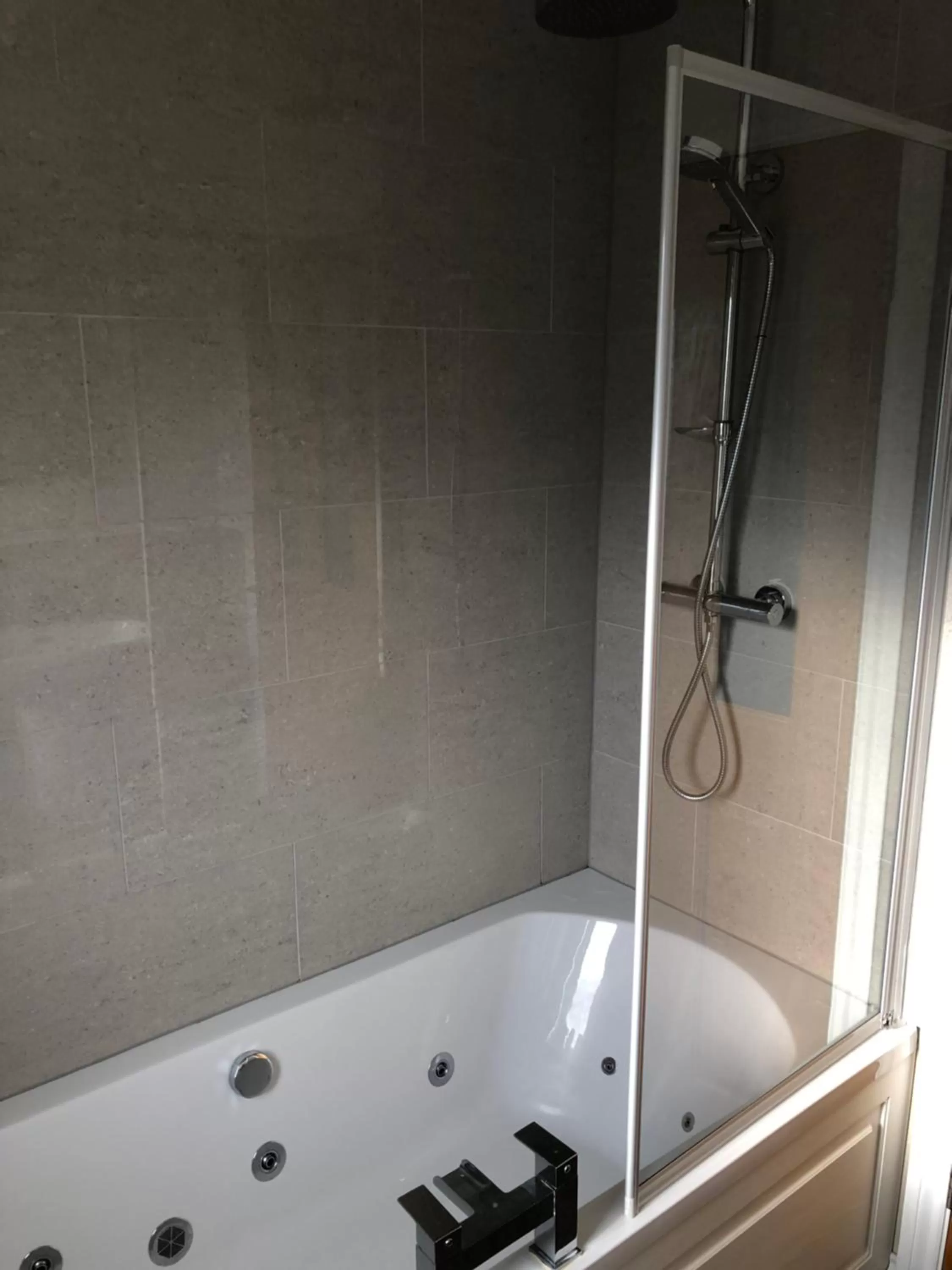 Bathroom in Brecbennoch