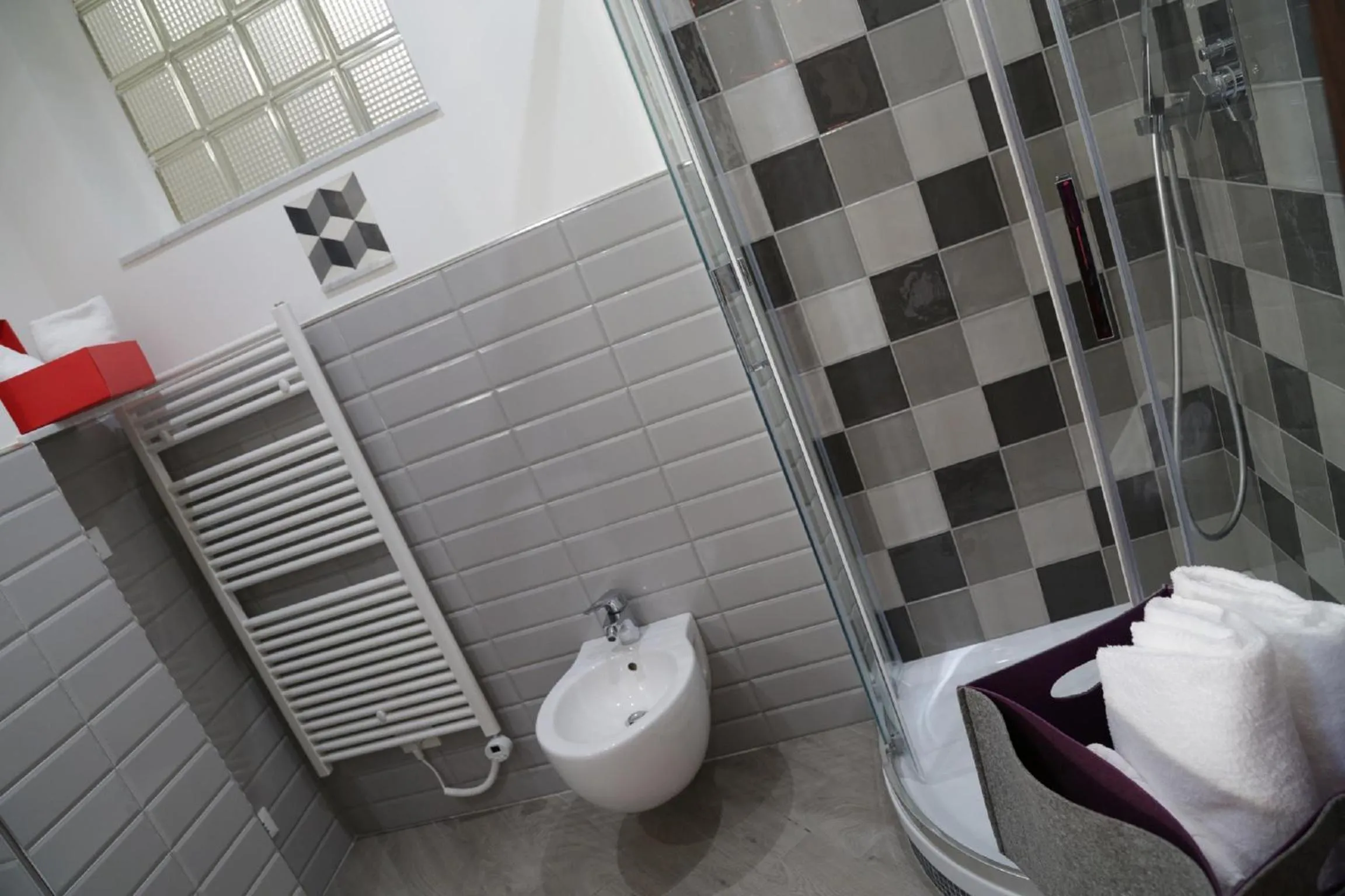 Bathroom in Hotel Bologna