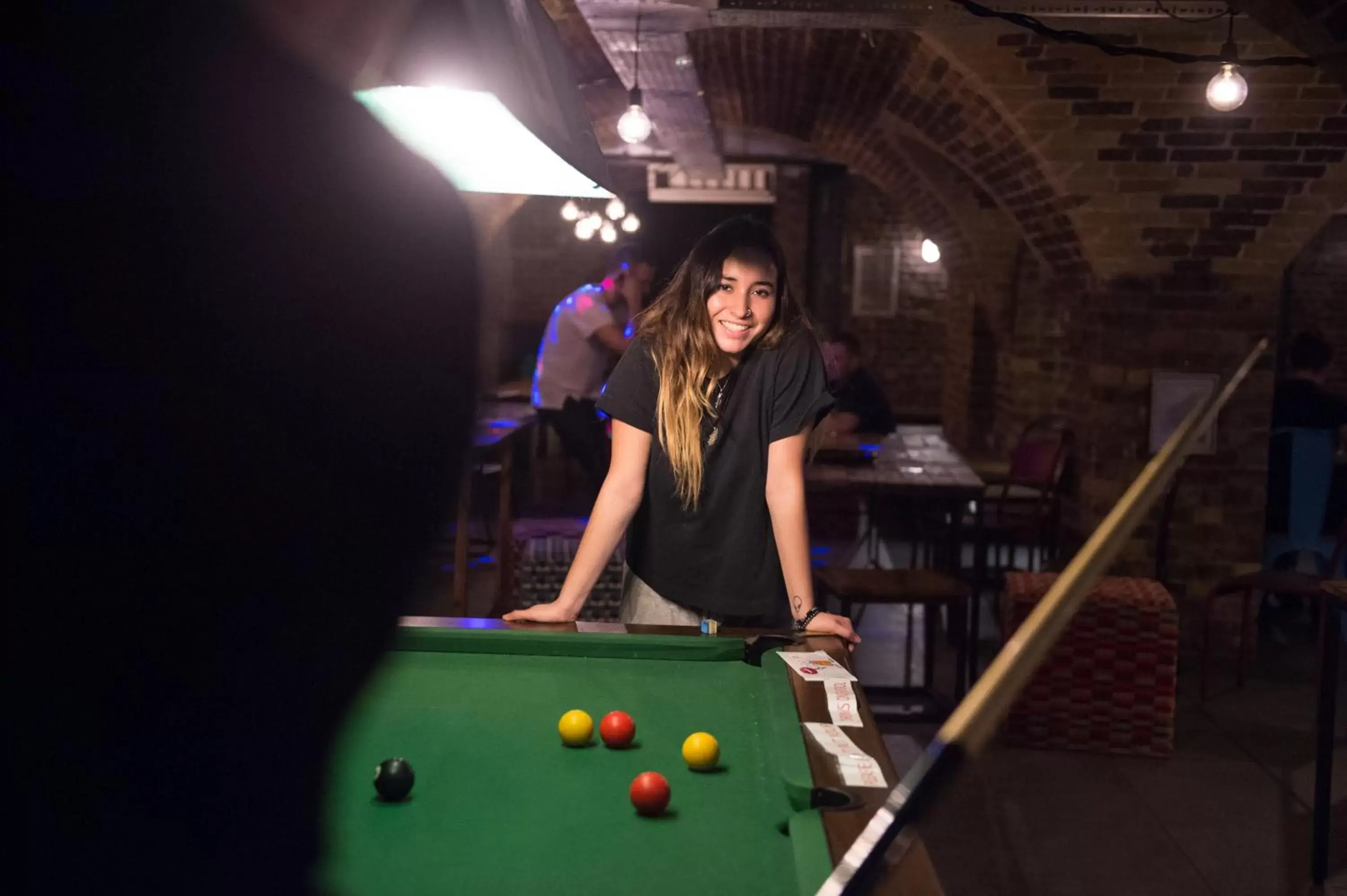 Lounge or bar, Billiards in Wombat's City Hostel London