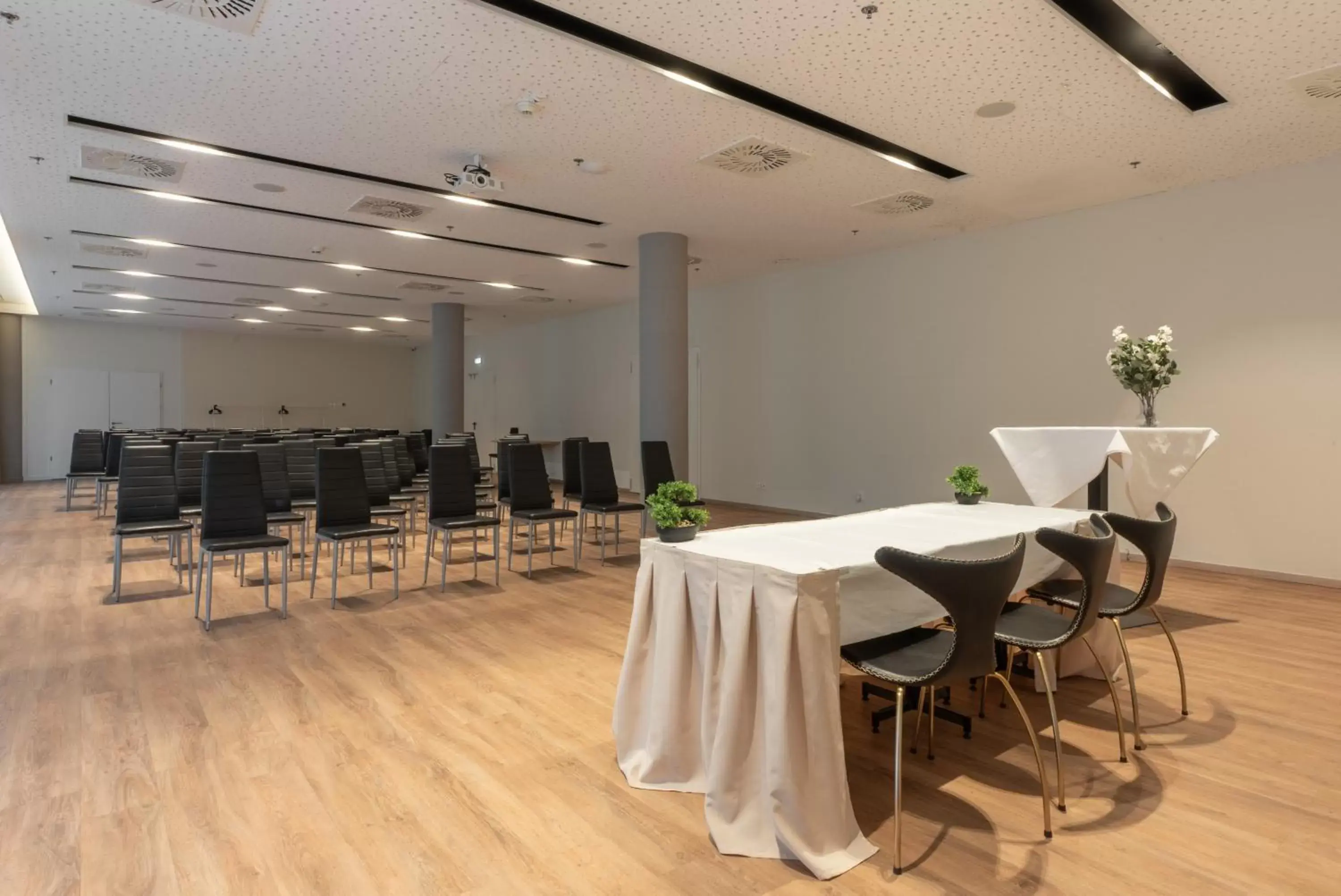 Meeting/conference room in Verdi Grand Hotel