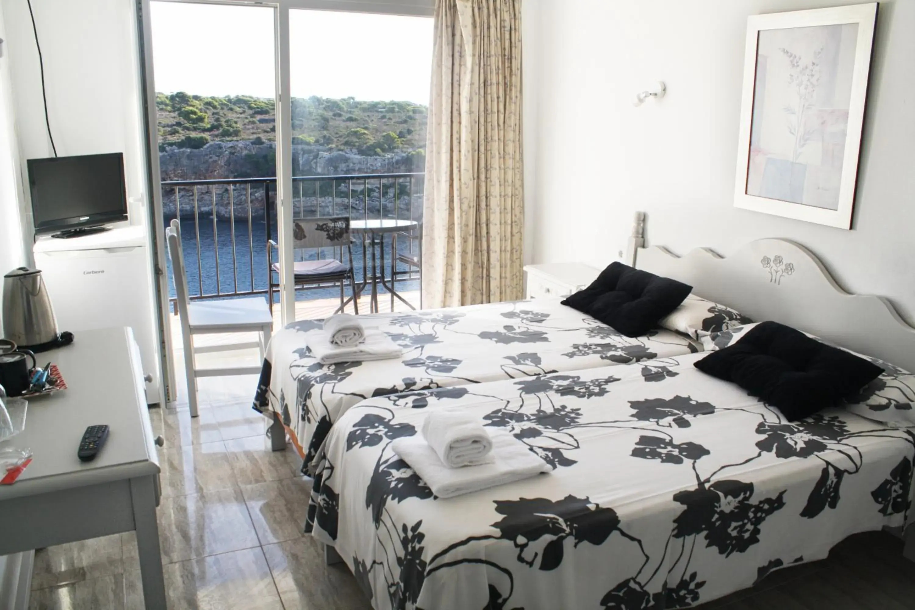 Decorative detail, Bed in Hotel Rocamar