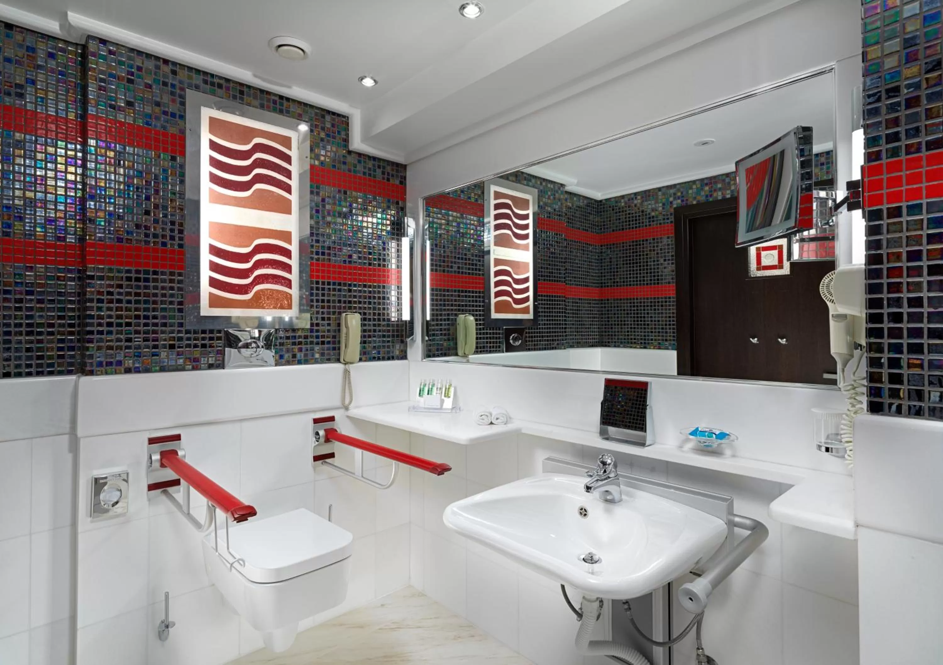 Photo of the whole room in Crowne Plaza Athens City Centre by IHG