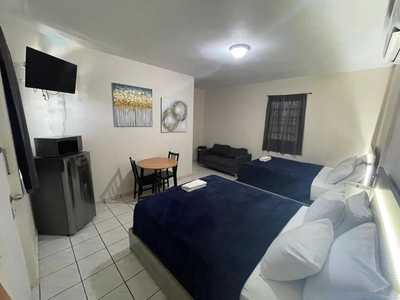 Bed in The Village Inn