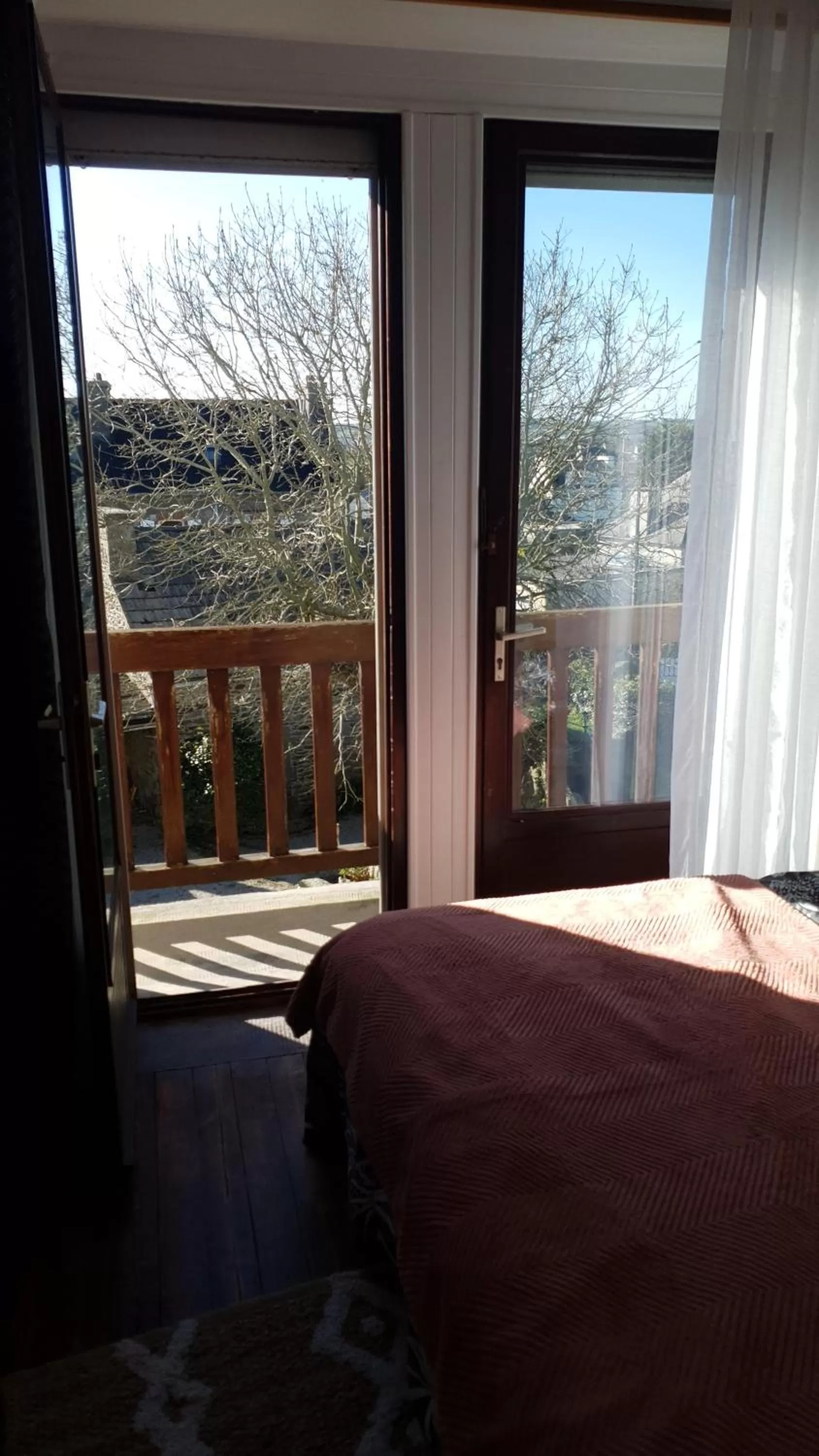 Balcony/Terrace, Bed in La Maison de la Côte des Légendes