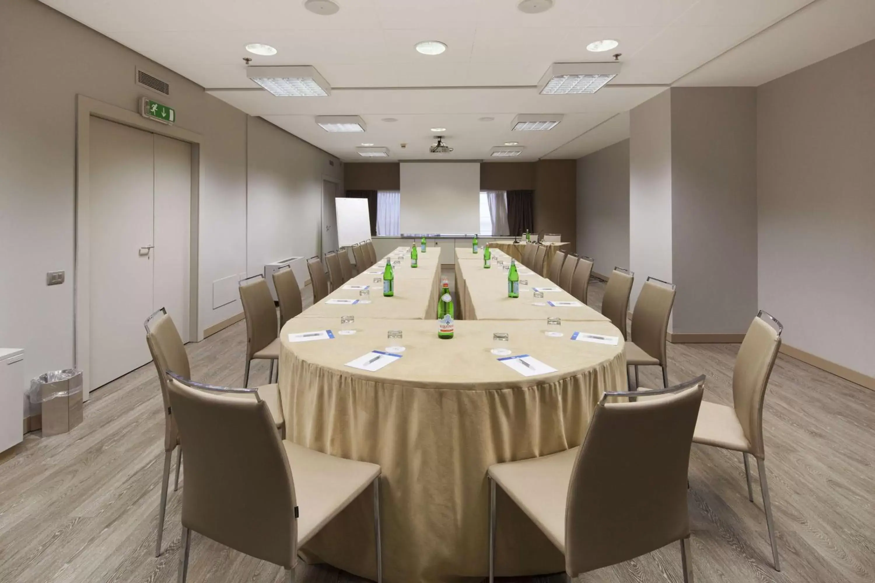 Meeting/conference room in NH Torino Lingotto Congress