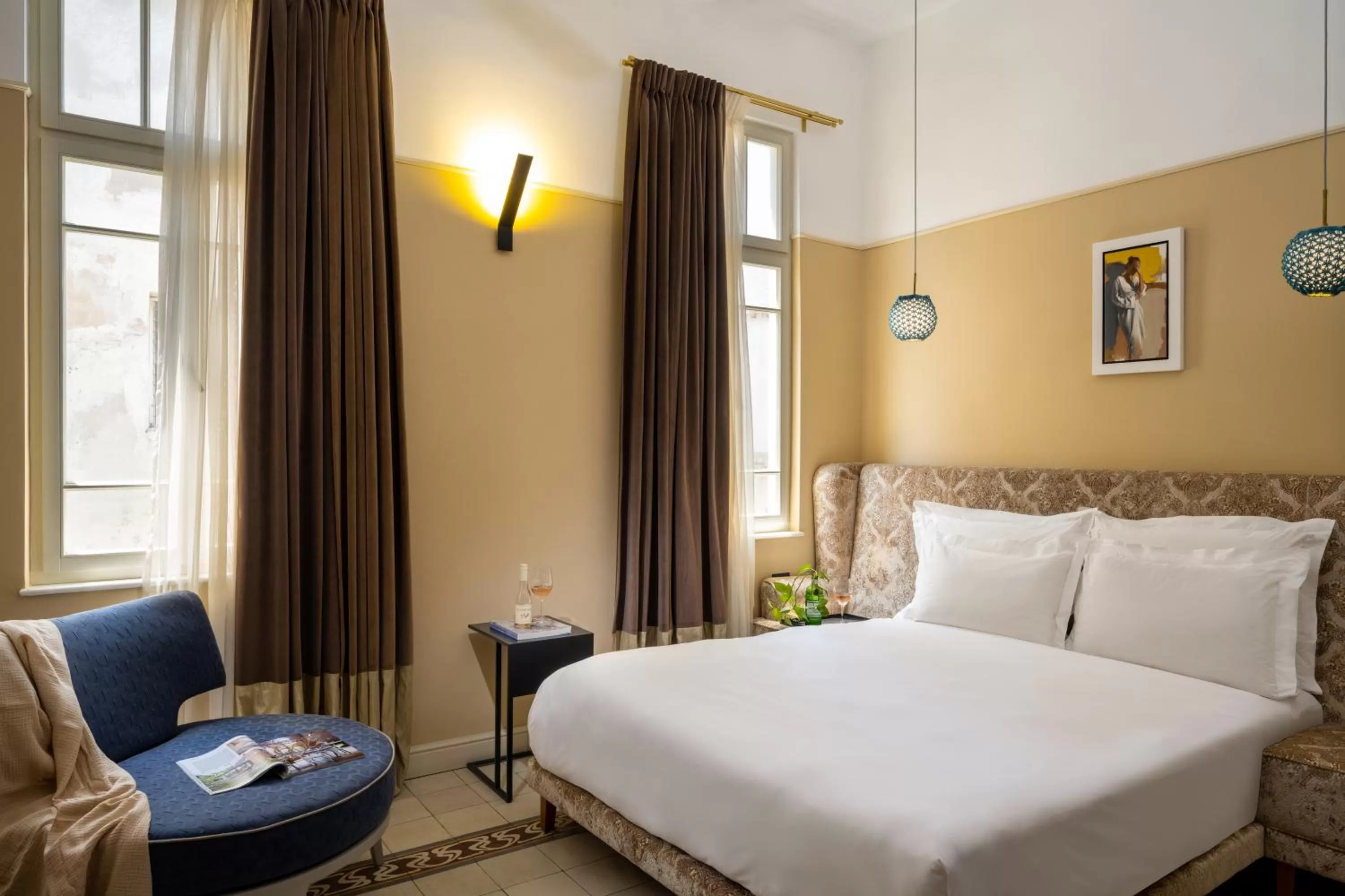 Photo of the whole room, Bed in Assemblage Boutique