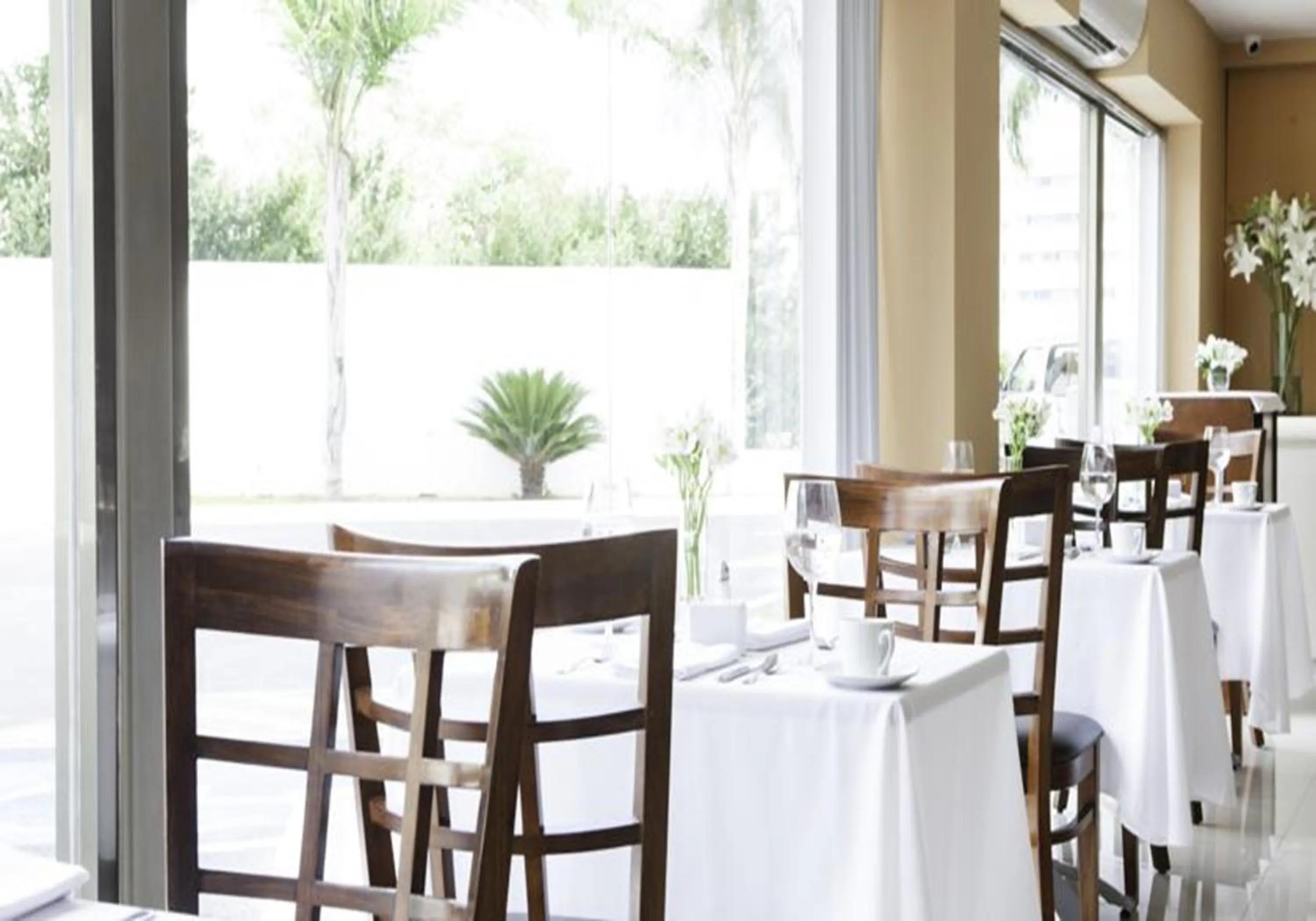 Restaurant/places to eat in Mision Express Merida Altabrisa