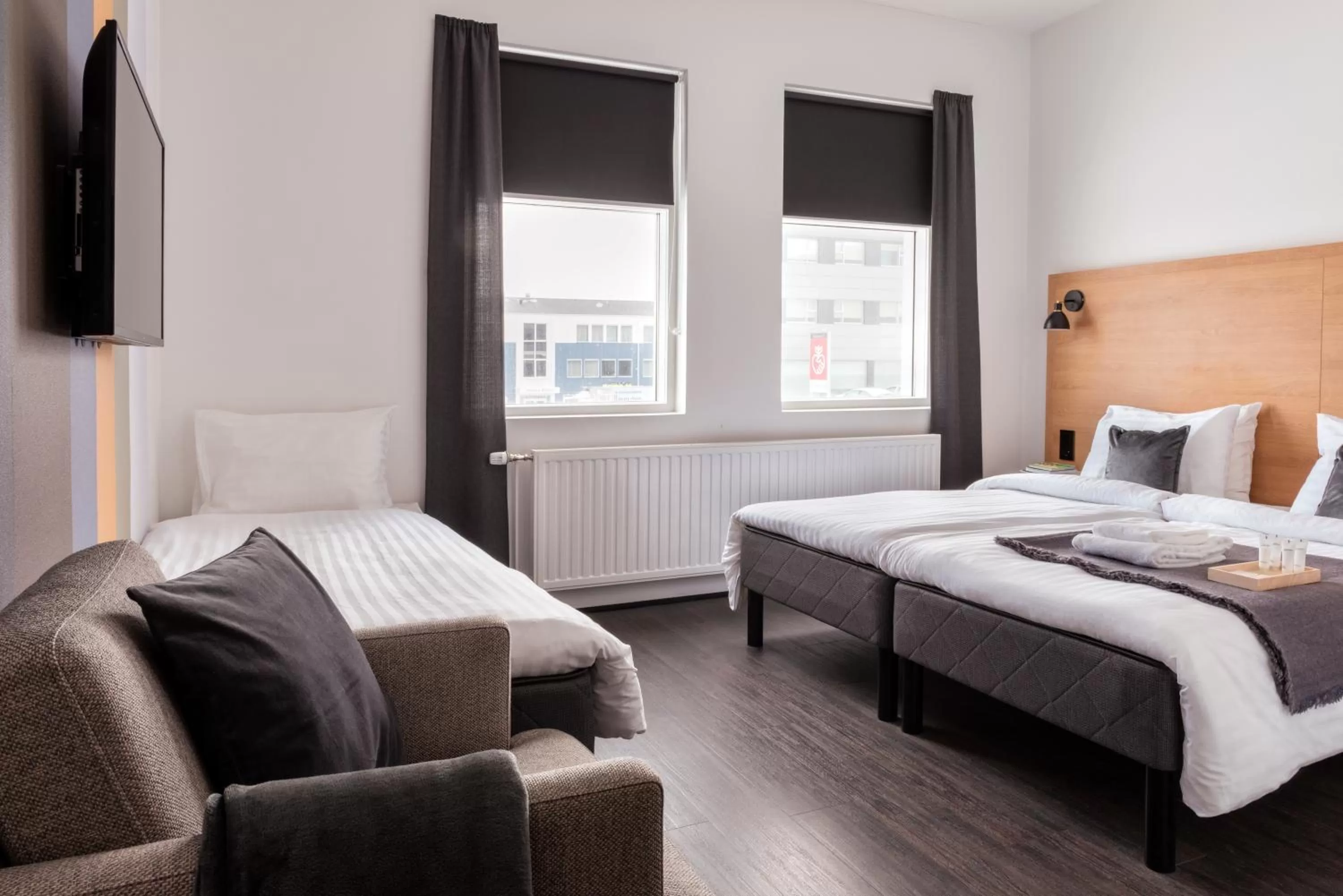 Spring, Bed in 201 Hotel