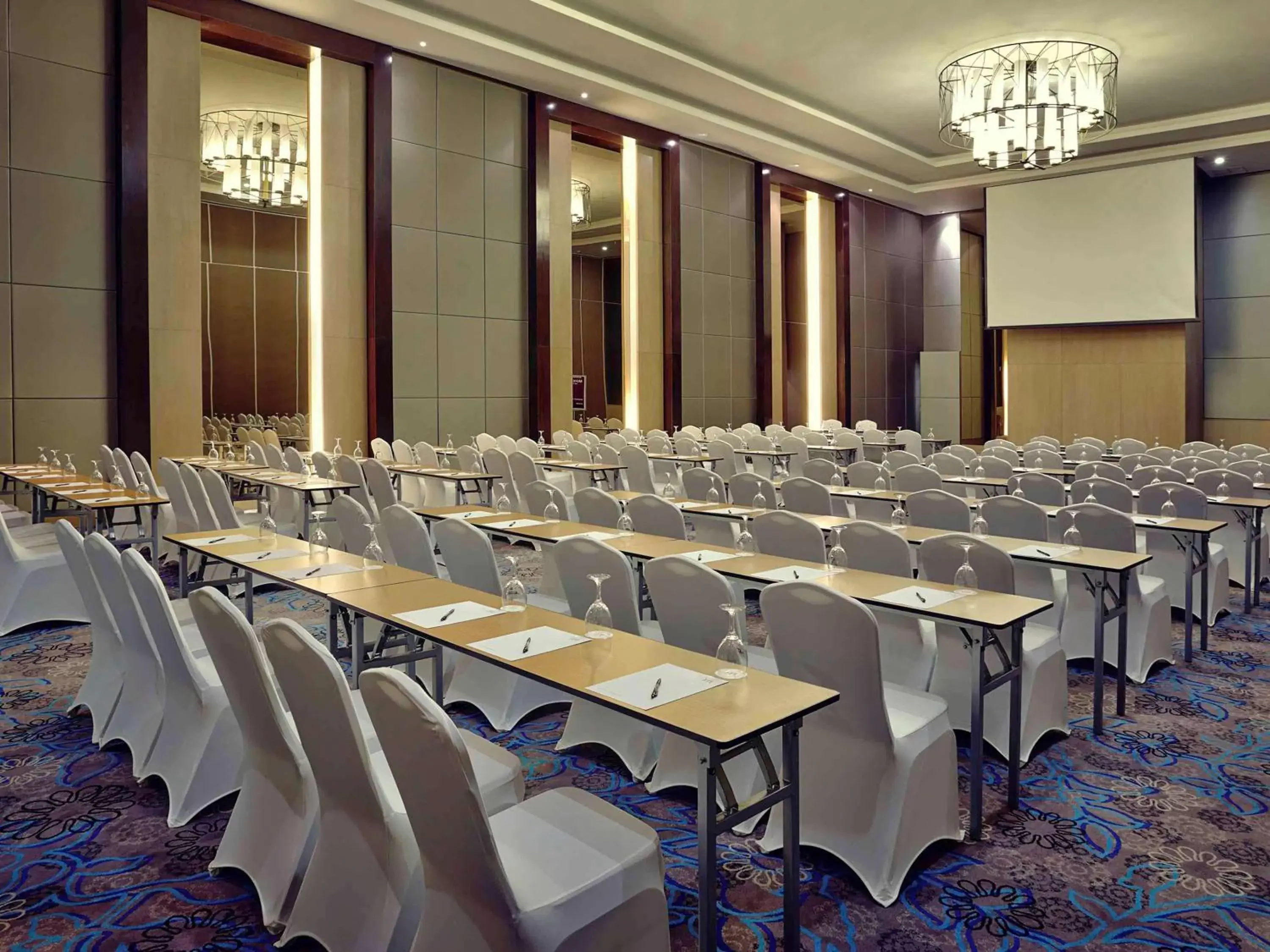 Meeting/conference room in Mercure Serpong Alam Sutera