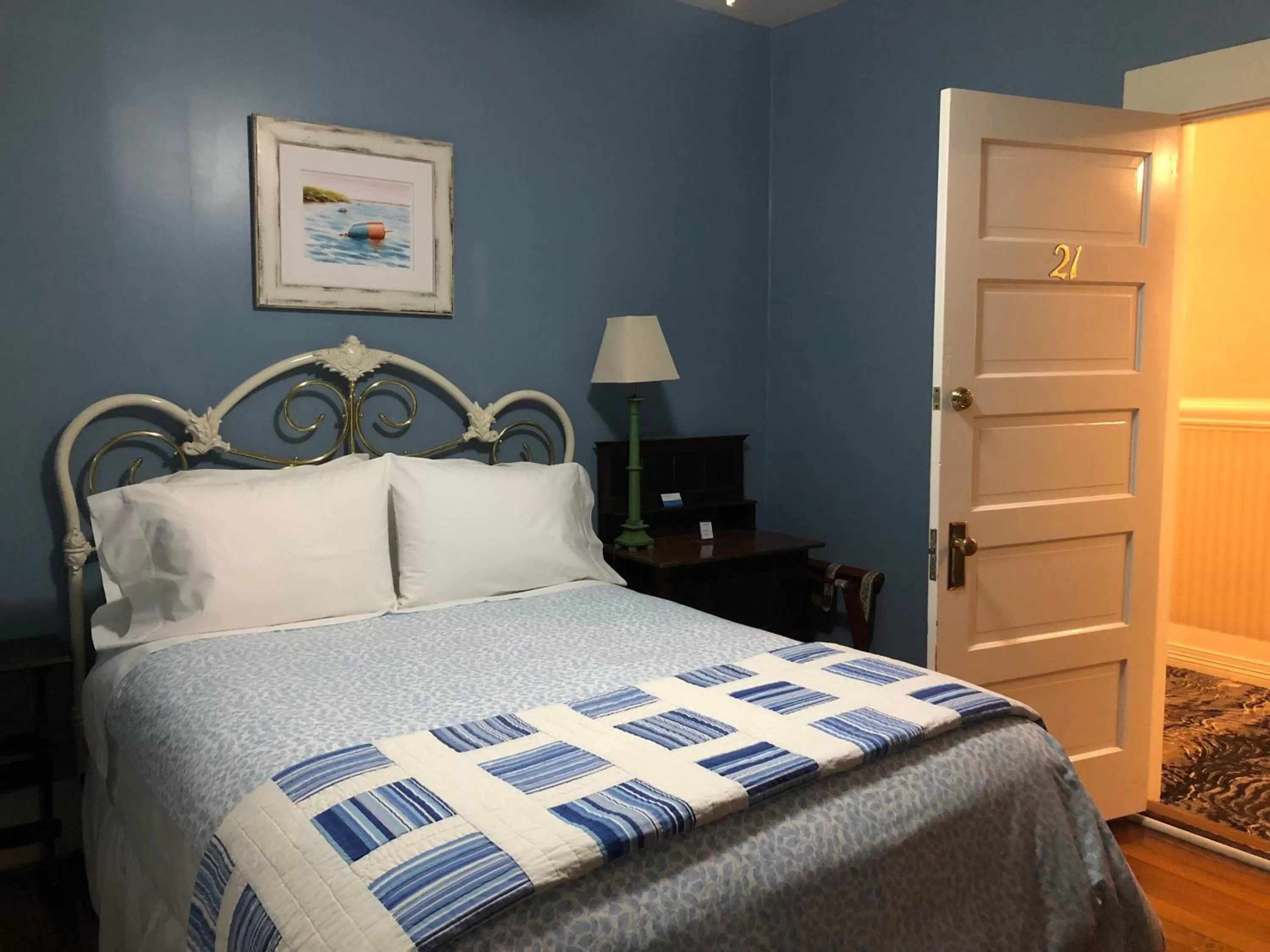 Bed in Inn On The River