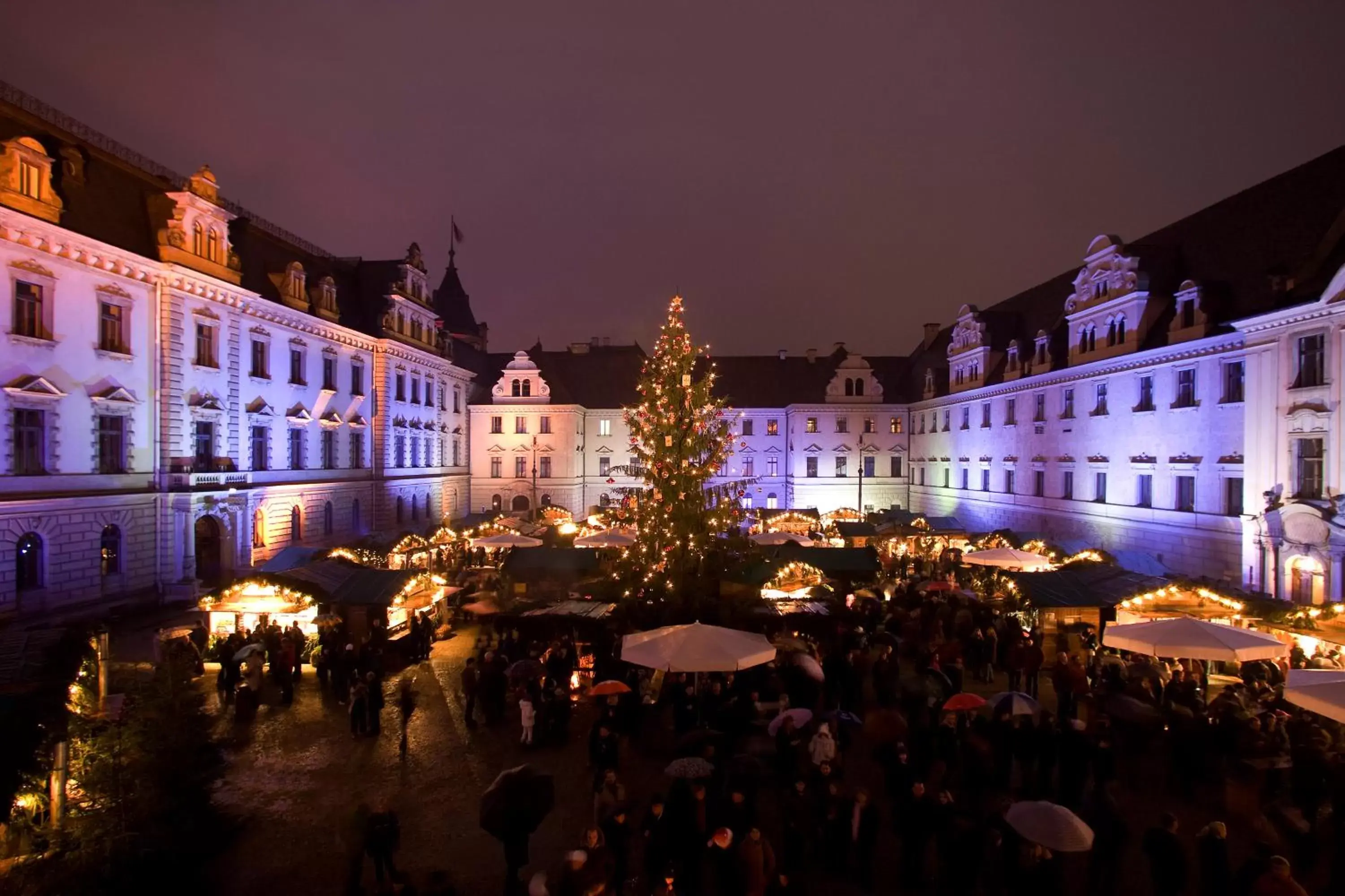 Neighbourhood, Property Building in Hotel am Peterstor