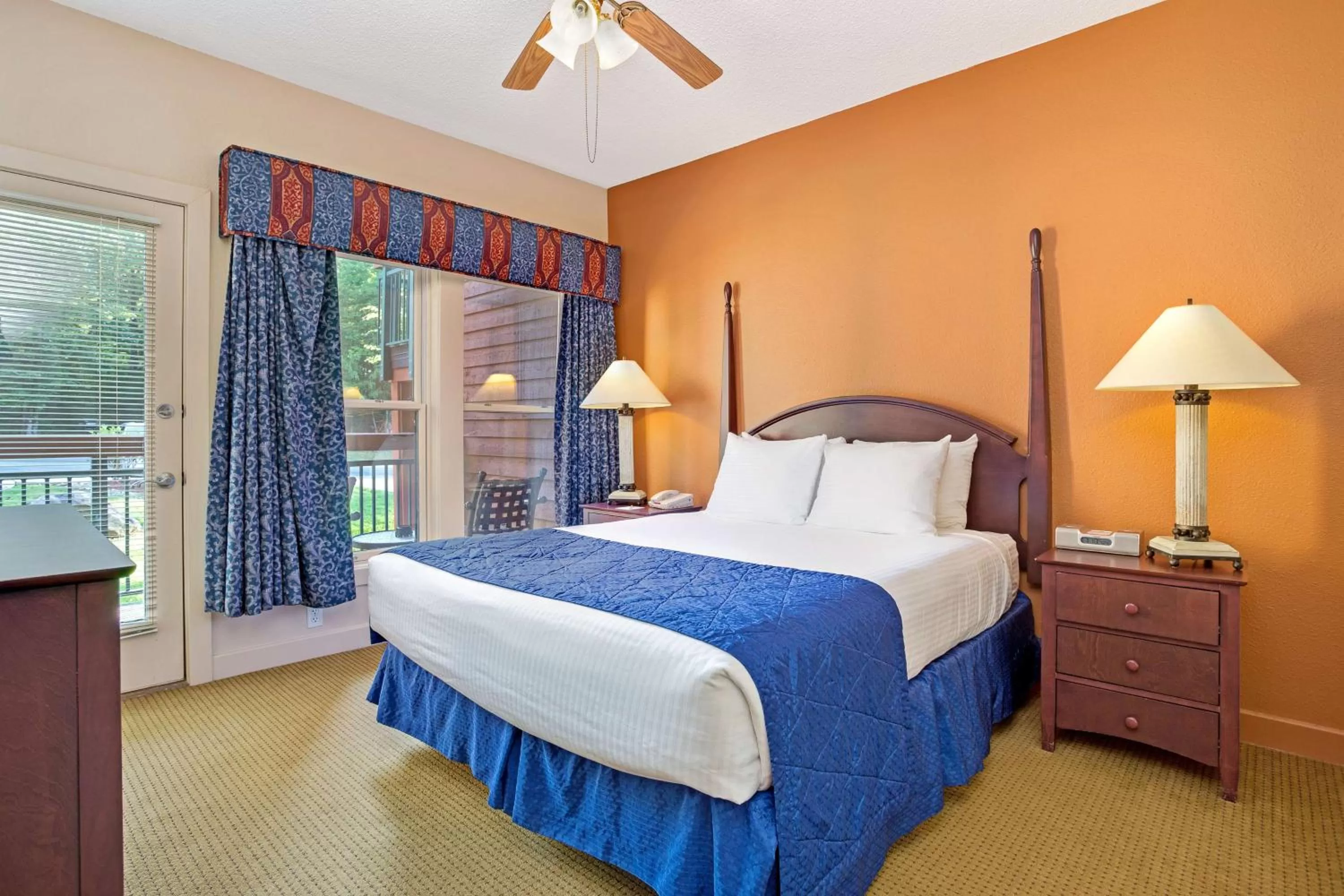 1 BEDROOM 1 QUEEN SUITE in Hilton Vacation Club Bent Creek Golf Village Gatlinburg