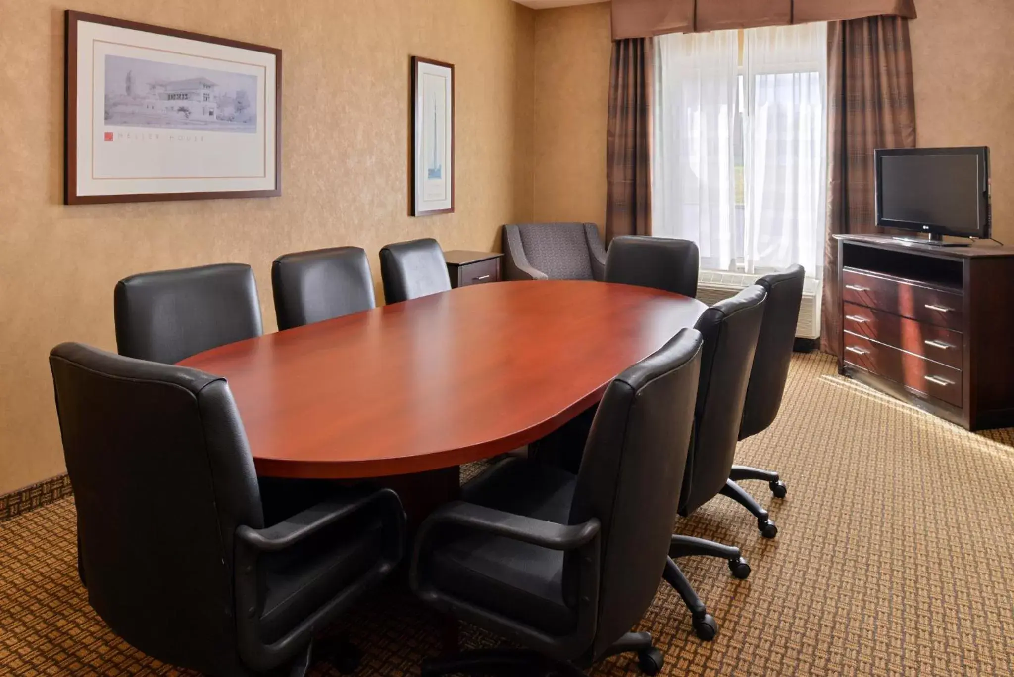 Meeting/conference room in Holiday Inn Express Hotel & Suites Greenville, an IHG Hotel