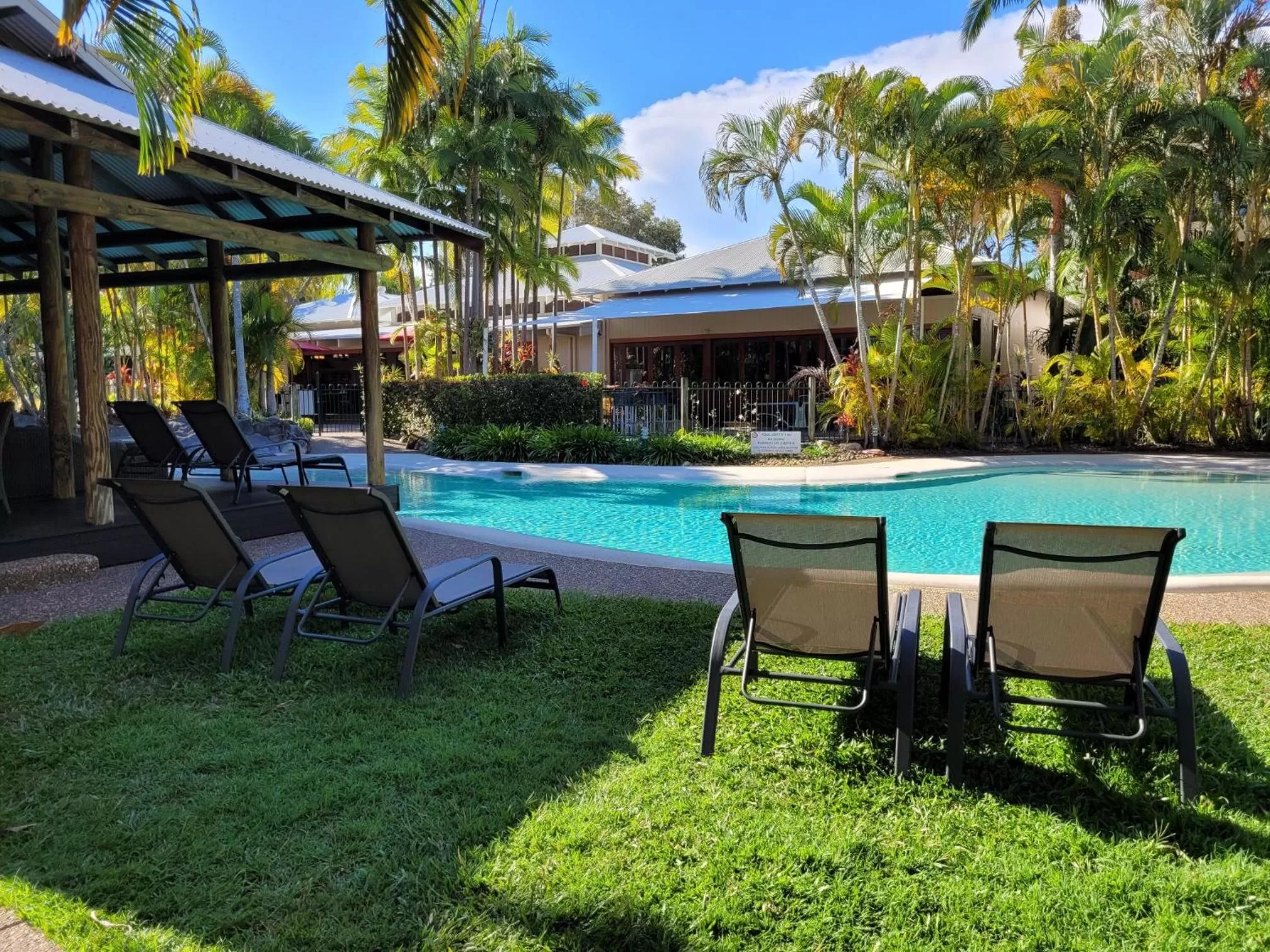 Swimming pool in South Pacific Resort & Spa Noosa