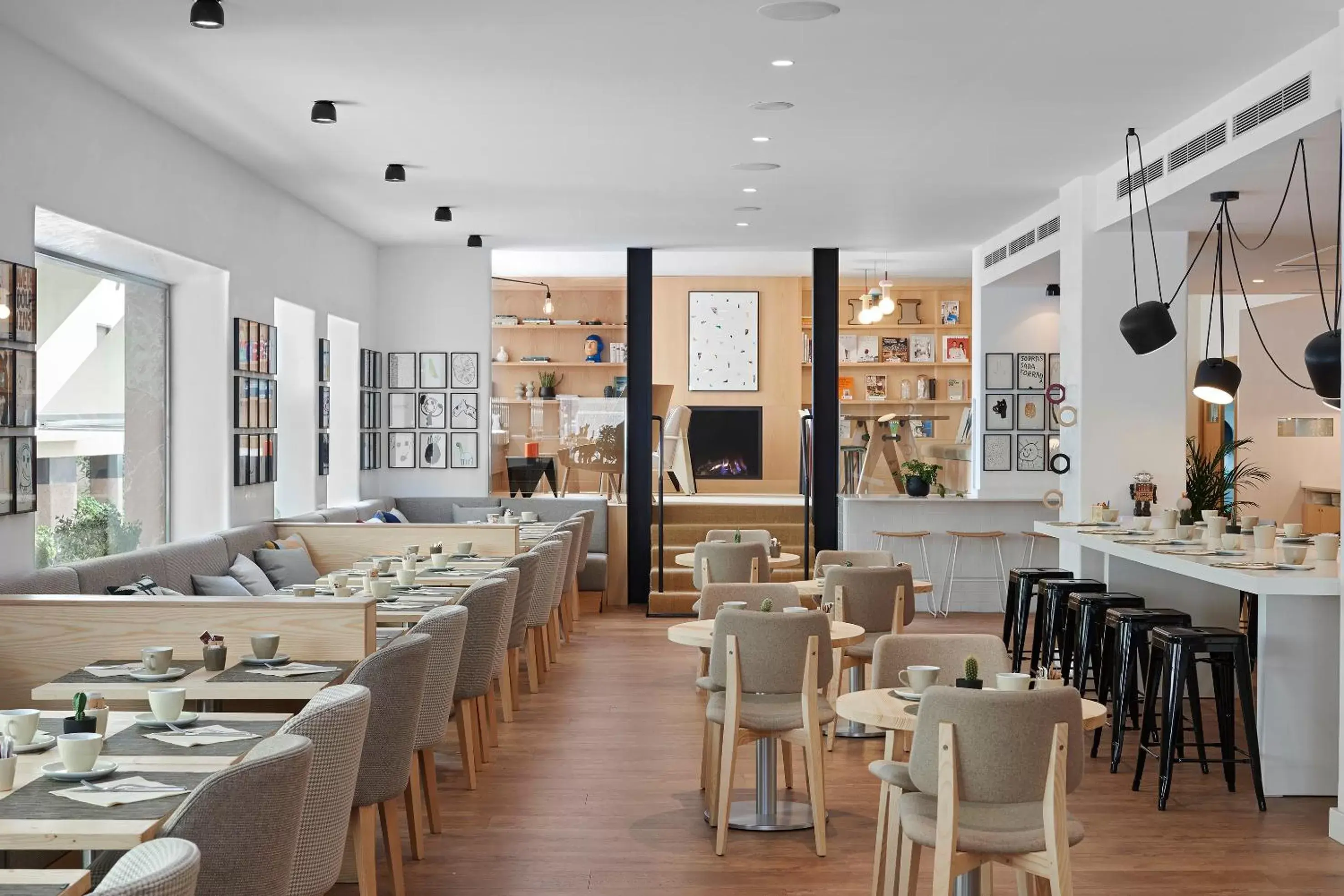 Restaurant/Places to Eat in INNSiDE by Meliá Palma Center