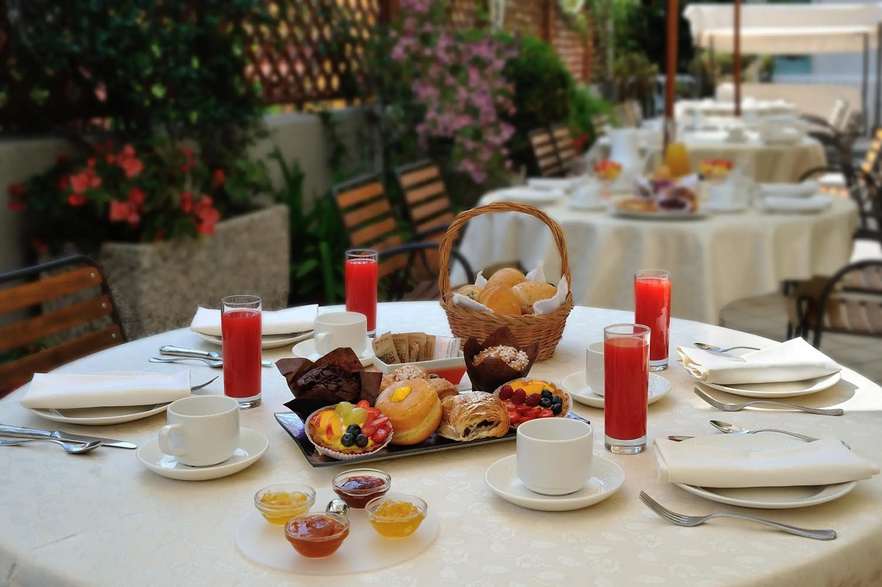 Balcony/Terrace, Restaurant/Places to Eat in Hotel Corallo