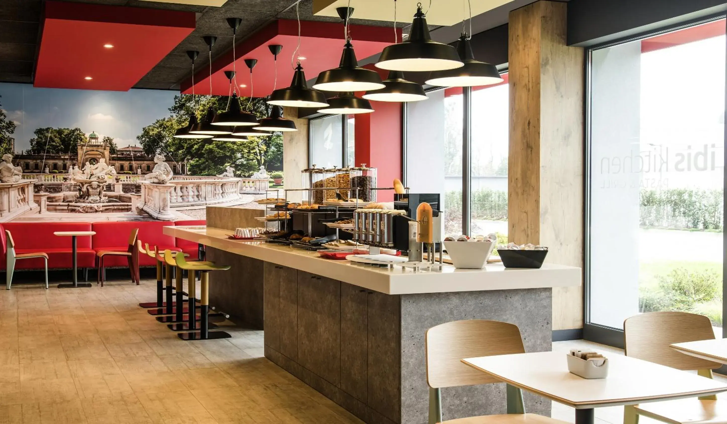 Restaurant/Places to Eat in Ibis Milano Fiera