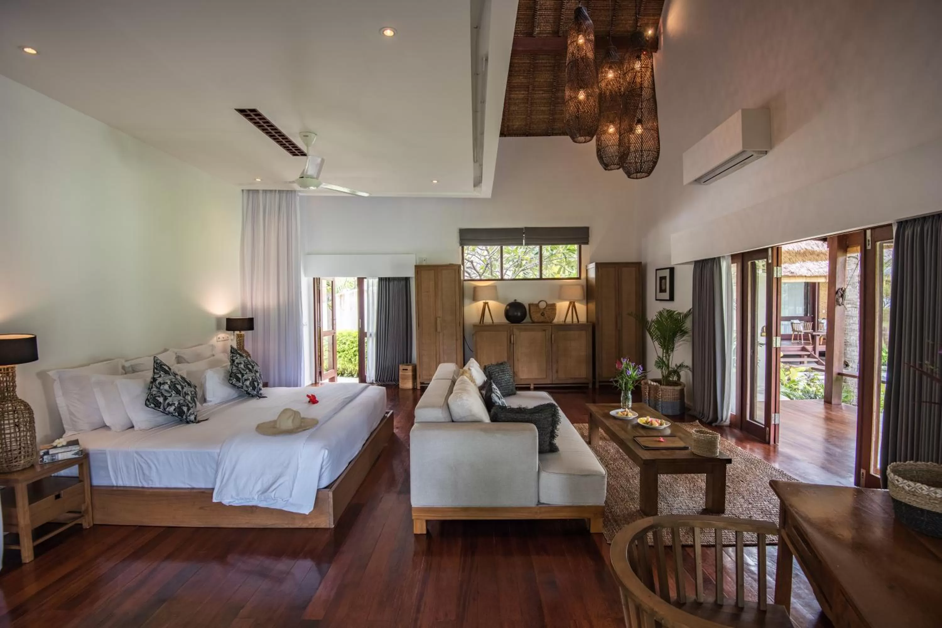 Seating area, Bed in Pondok Santi Estate