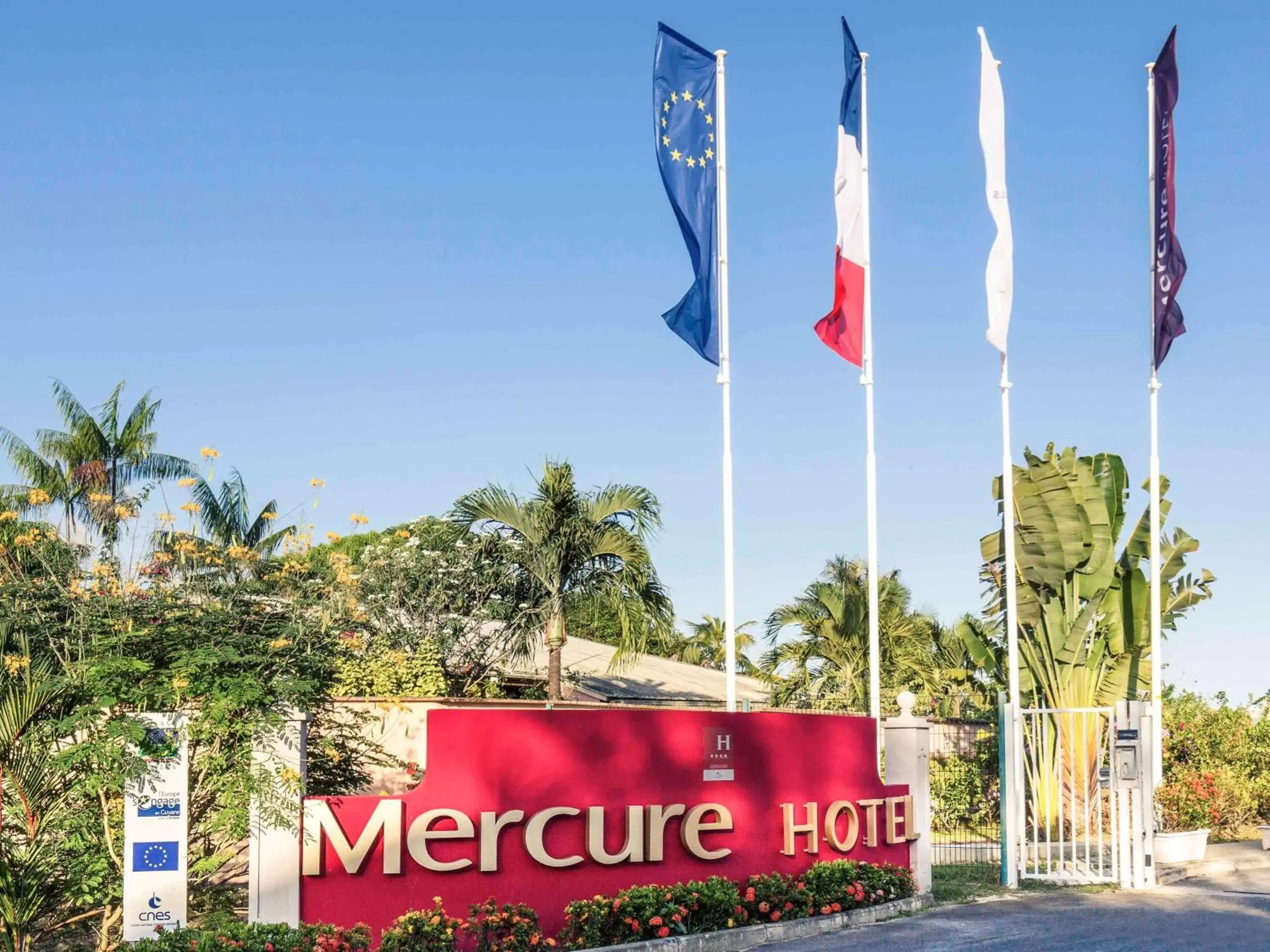 Property building in Mercure Cayenne Royal Amazonia