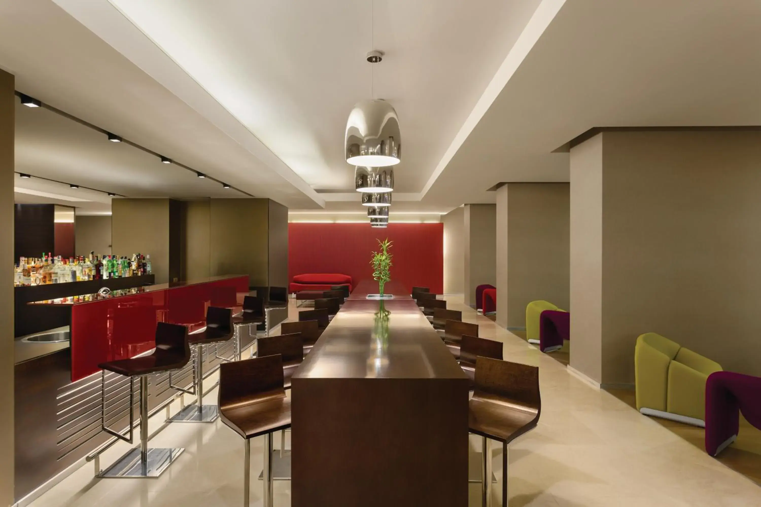 Lounge or bar in Ramada Plaza by Wyndham Bucharest Convention Center